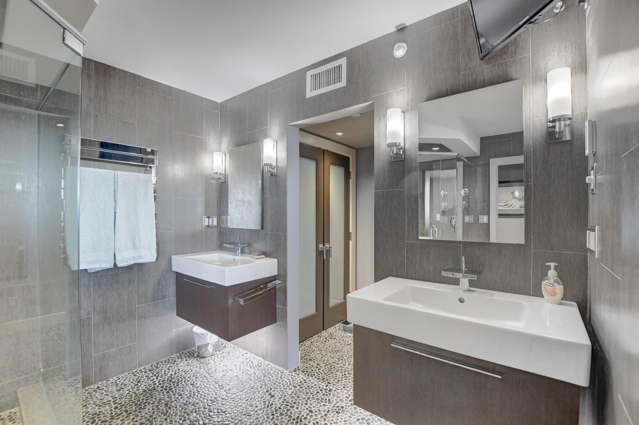 MARBELLA CONDO - Residential