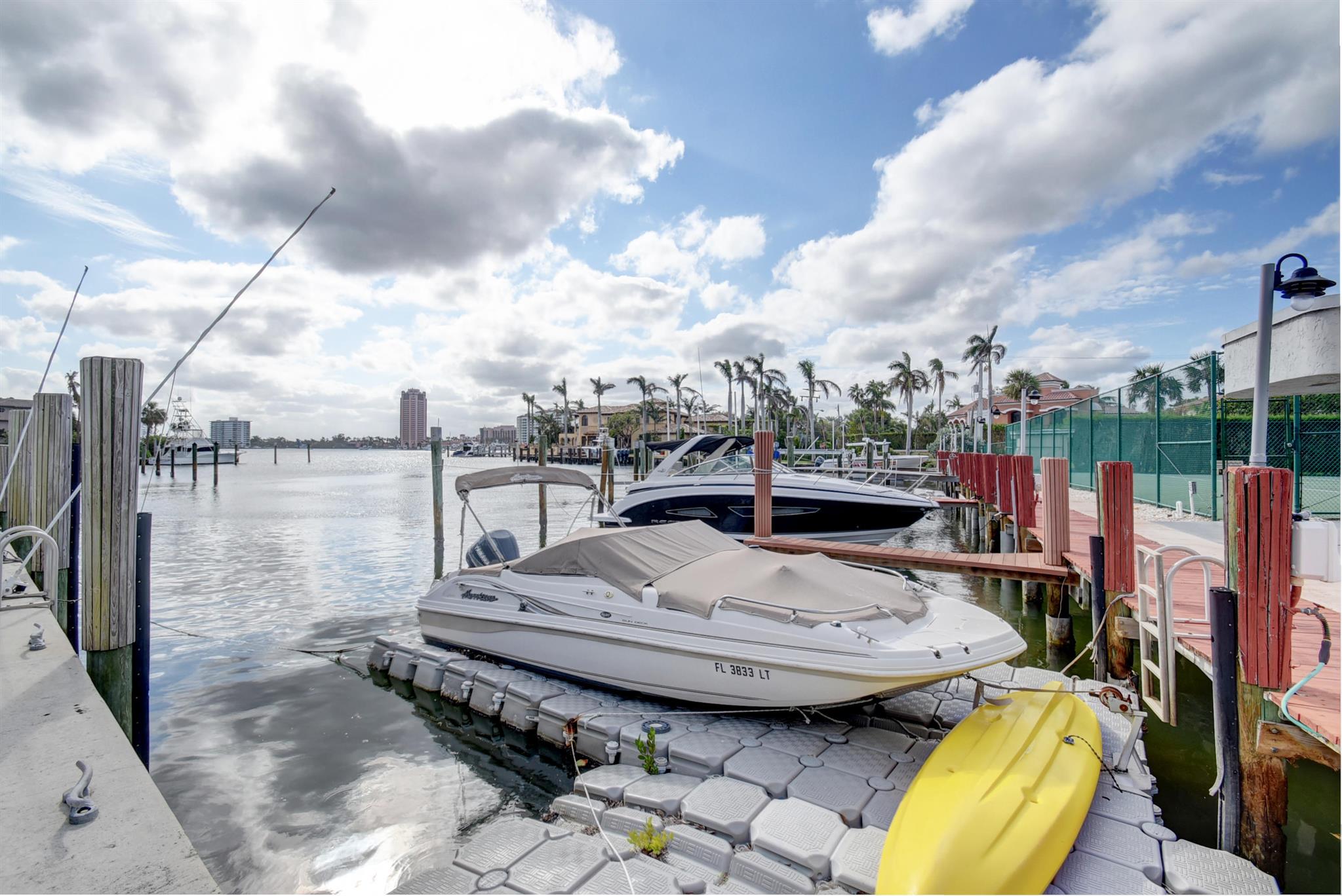 MARBELLA CONDO - Residential