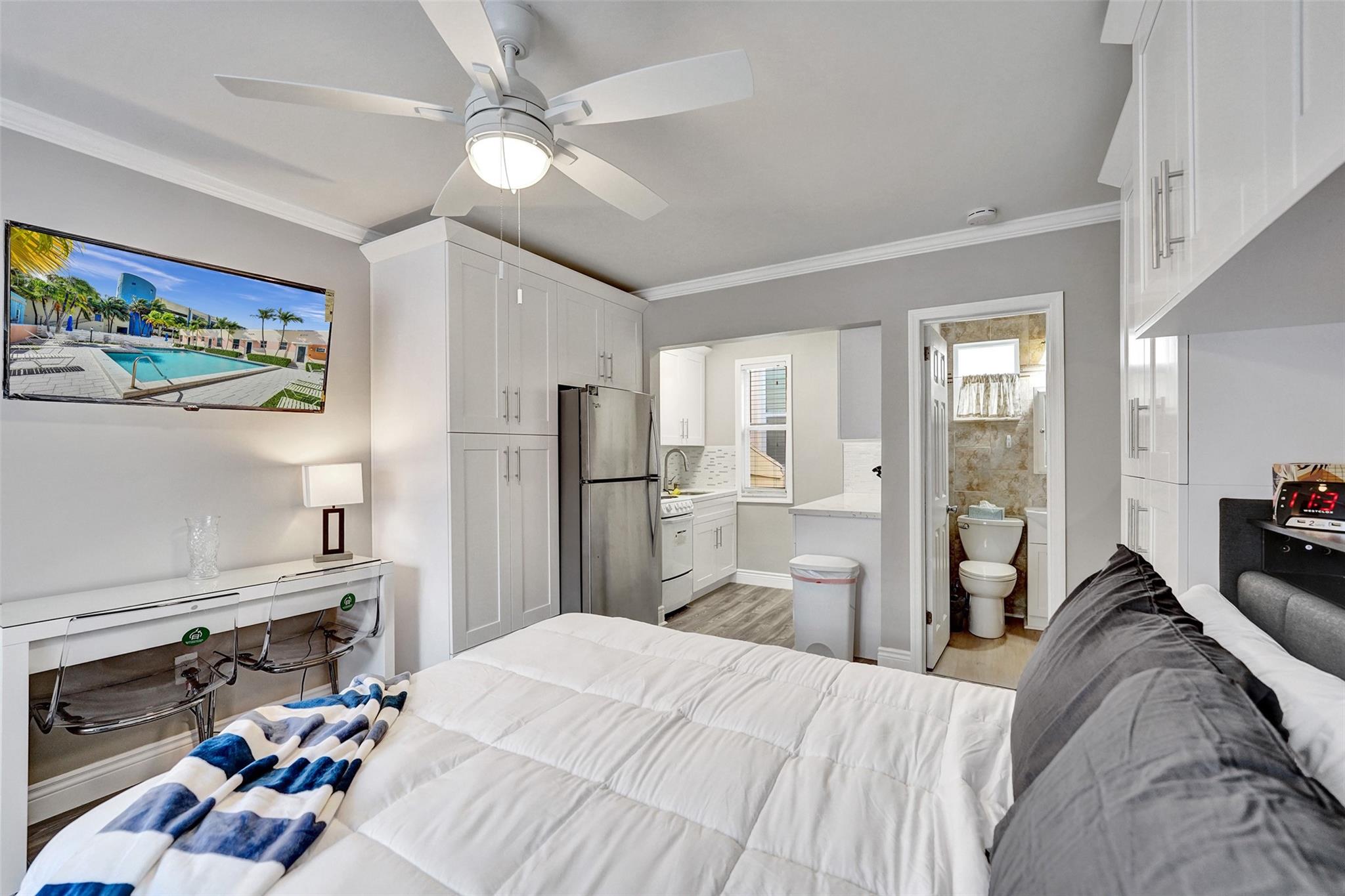 Oasis Surfside Condo - Residential Lease