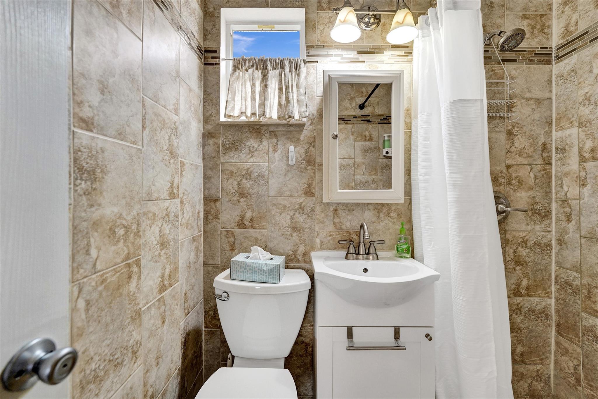 Oasis Surfside Condo - Residential Lease