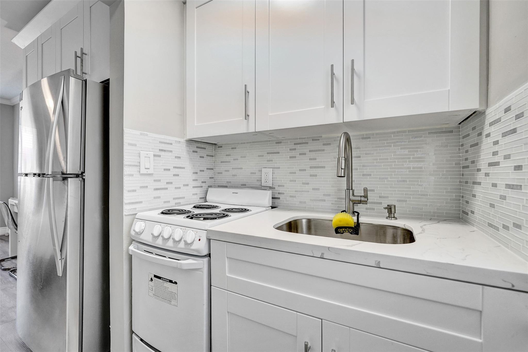 Oasis Surfside Condo - Residential Lease