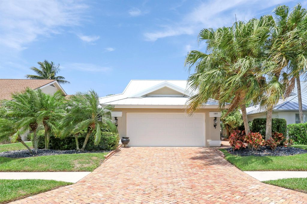 Photo of 109 Seashore Drive, Jupiter, FL 33477 (MLS # R11097955)