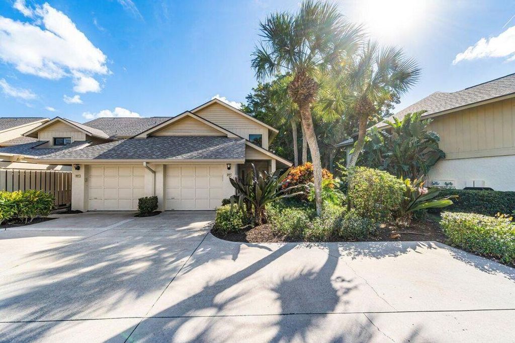 Photo of 17138 Waterbend Drive #217, Jupiter, FL 33477 (MLS # R11166350)