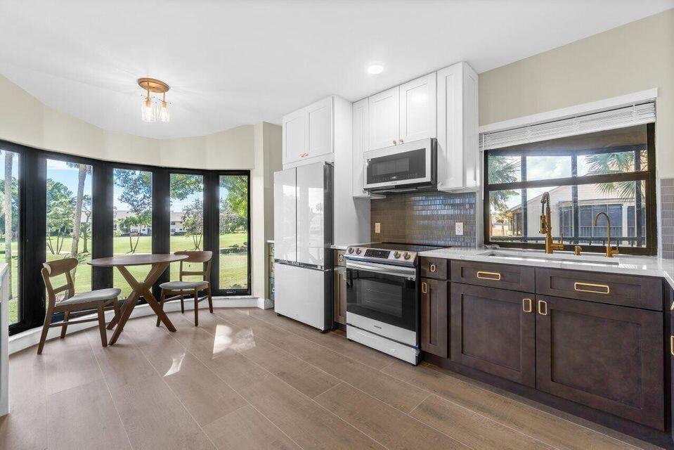 WATERBEND AT JONATHANS LANDING CONDO - Residential Lease