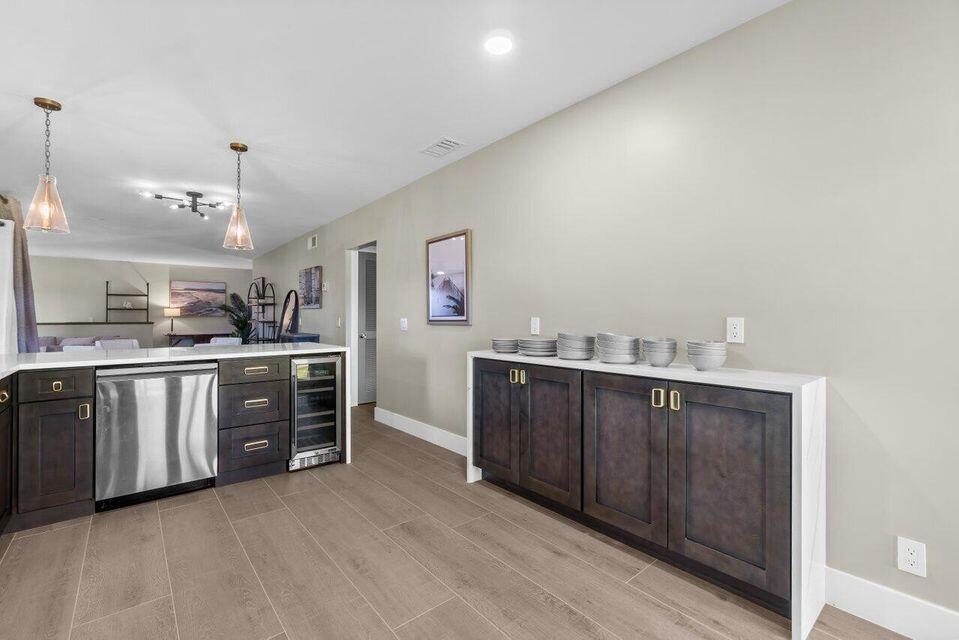 WATERBEND AT JONATHANS LANDING CONDO - Residential Lease