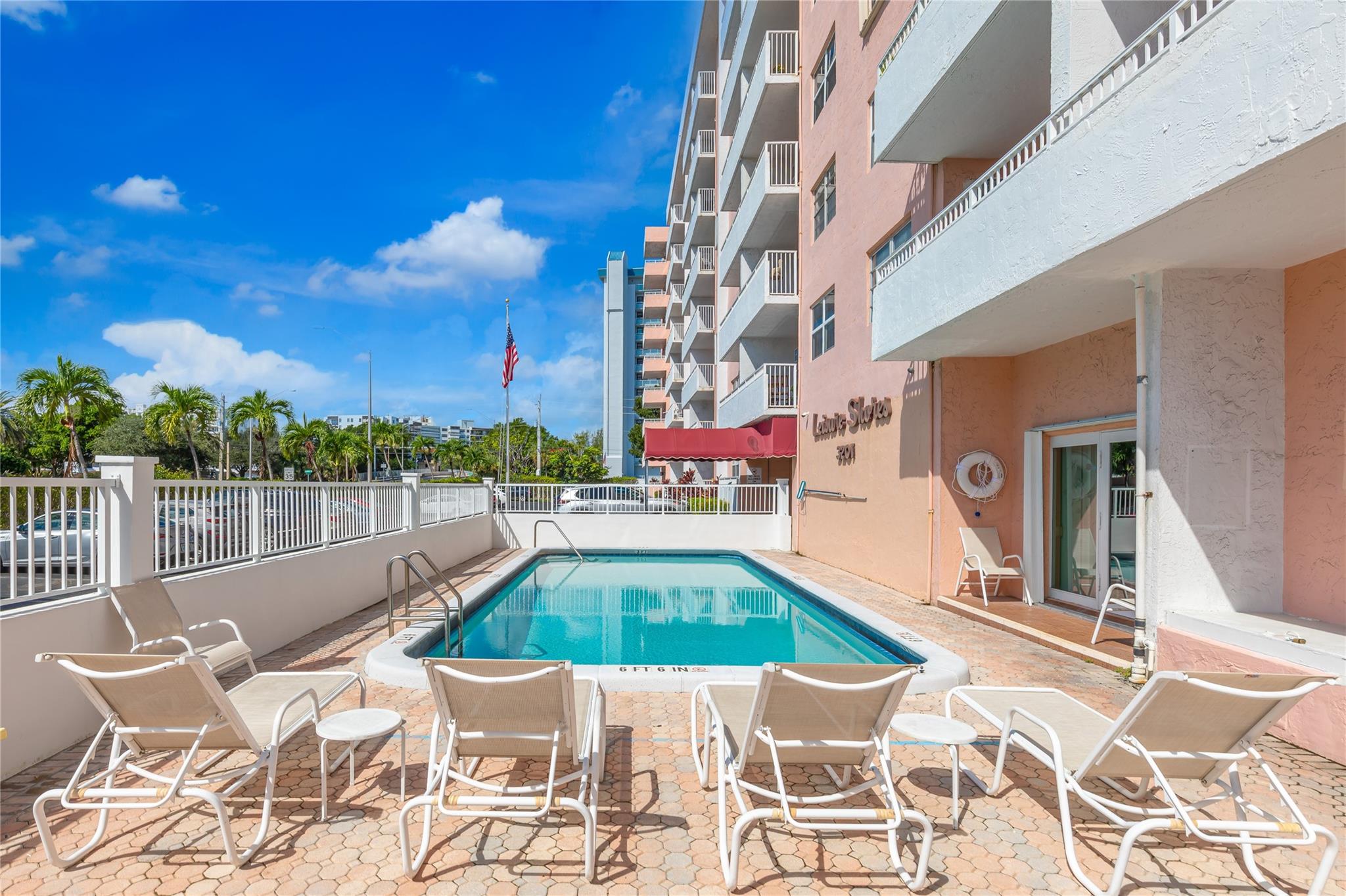 3201 NE 14th Street Cswy 508