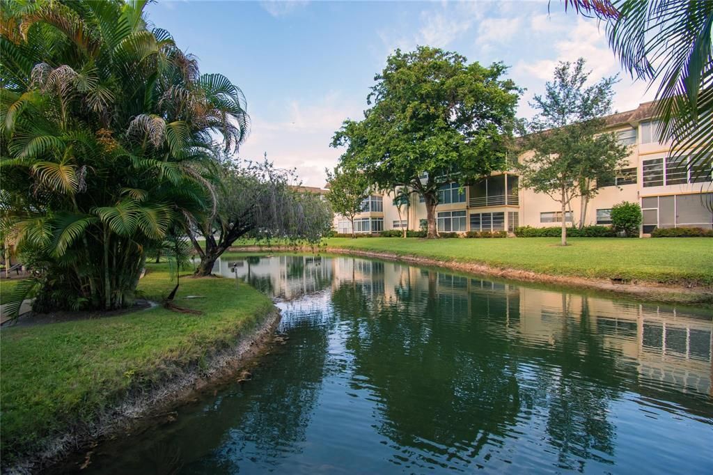 Photo of 5171 W Oakland Park Boulevard, Lauderdale Lakes, FL 33313 (MLS # B26009957)