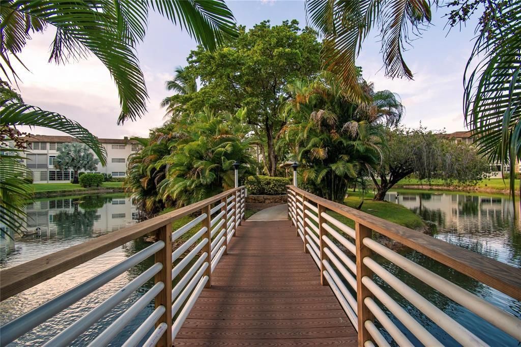 Photo of 5171 W Oakland Park Boulevard, Lauderdale Lakes, FL 33313 (MLS # B26009957)