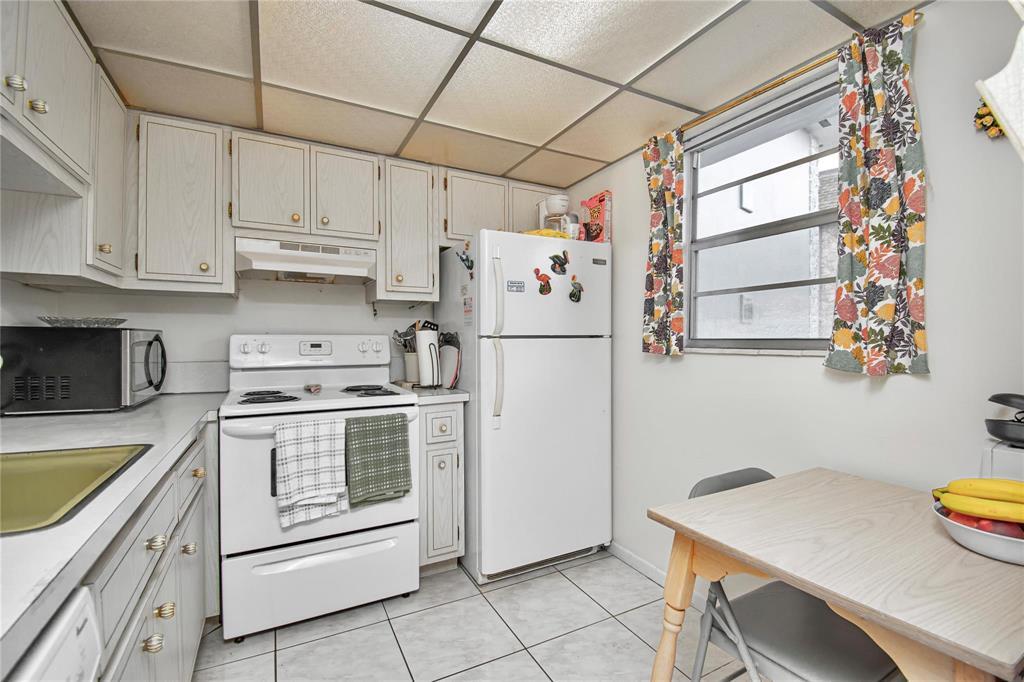 PETUNIA GARDENS CONDO - Residential