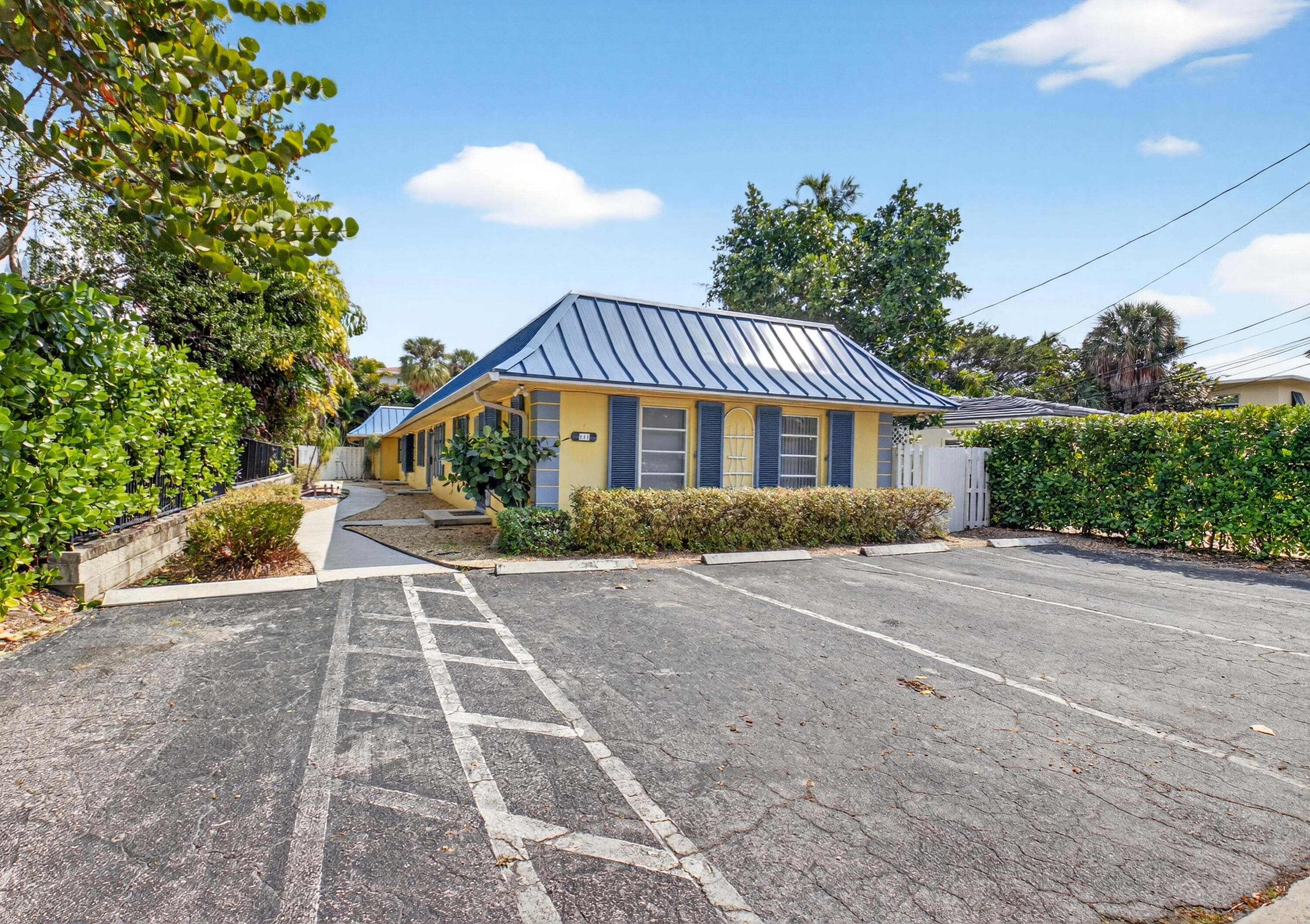 DELRAY TOWN OF - Residential Income