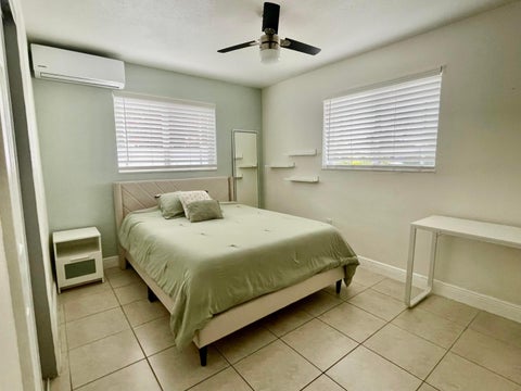 Tiny photo for 7661 Farragut Street, Hollywood, FL 33024 (MLS # B26050377)