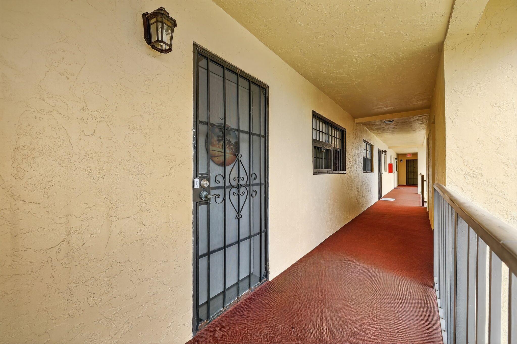 Welcome to this immaculate super clean condo nestled within Island House Condominiums in Fort Pierce, Florida. This beautifully maintained residence features elegant crown molding, stylish tile, and comfortable laminate flooring throughout. Freshly Painted. Residents of this welcoming community enjoy access to a sparkling pool, clubhouse amenities including exercise room and library, Investor-friendly and with no age restrictions, this property can be rented right away. close to shopping, dining, medical facilities, schools, the beach, and Fort Pierce's vibrant downtown, this condo perfectly balances ease of living with coastal charm.