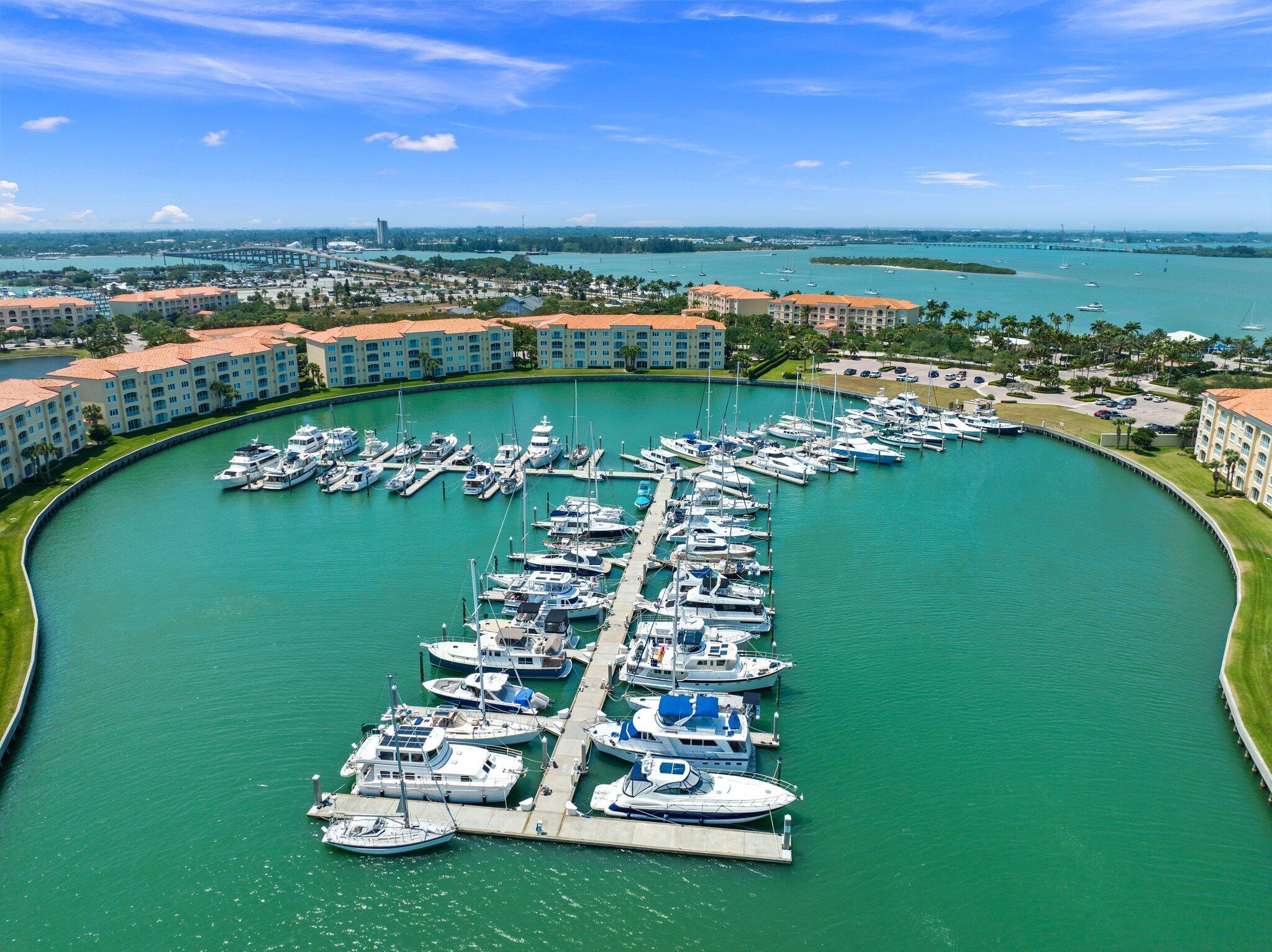 17 Harbour Isle Drive W Ph03