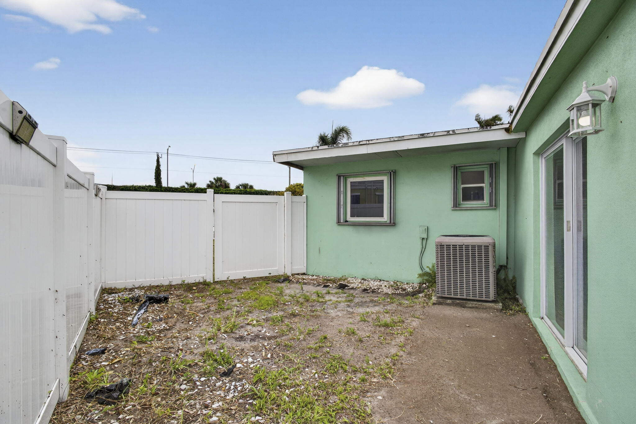 PALM BEACH SQUARE UNIT 1 - Residential