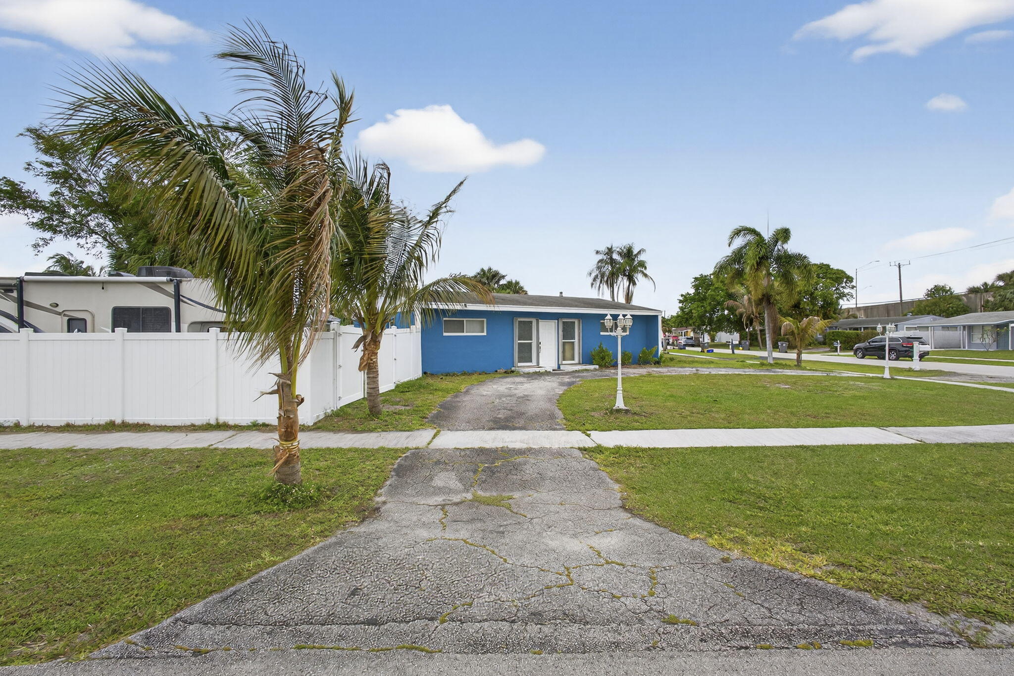 PALM BEACH SQUARE UNIT 1 - Residential