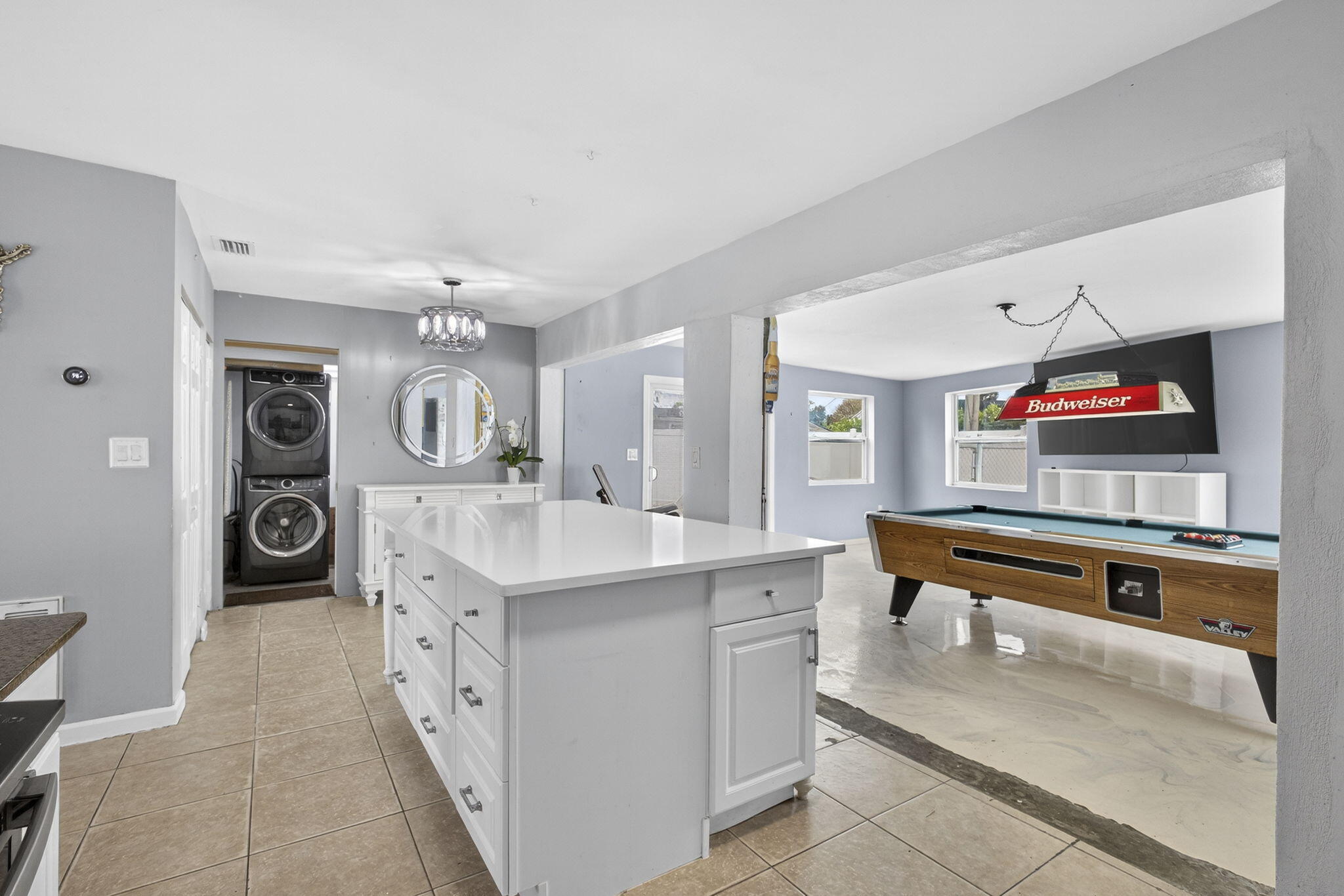 PALM BEACH SQUARE UNIT 1 - Residential