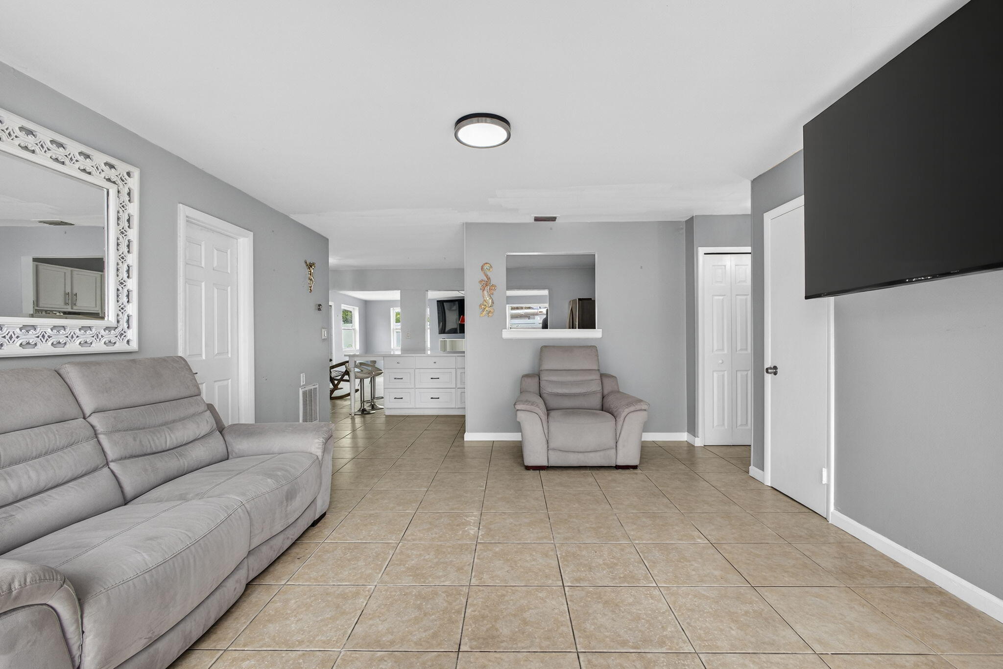 PALM BEACH SQUARE UNIT 1 - Residential