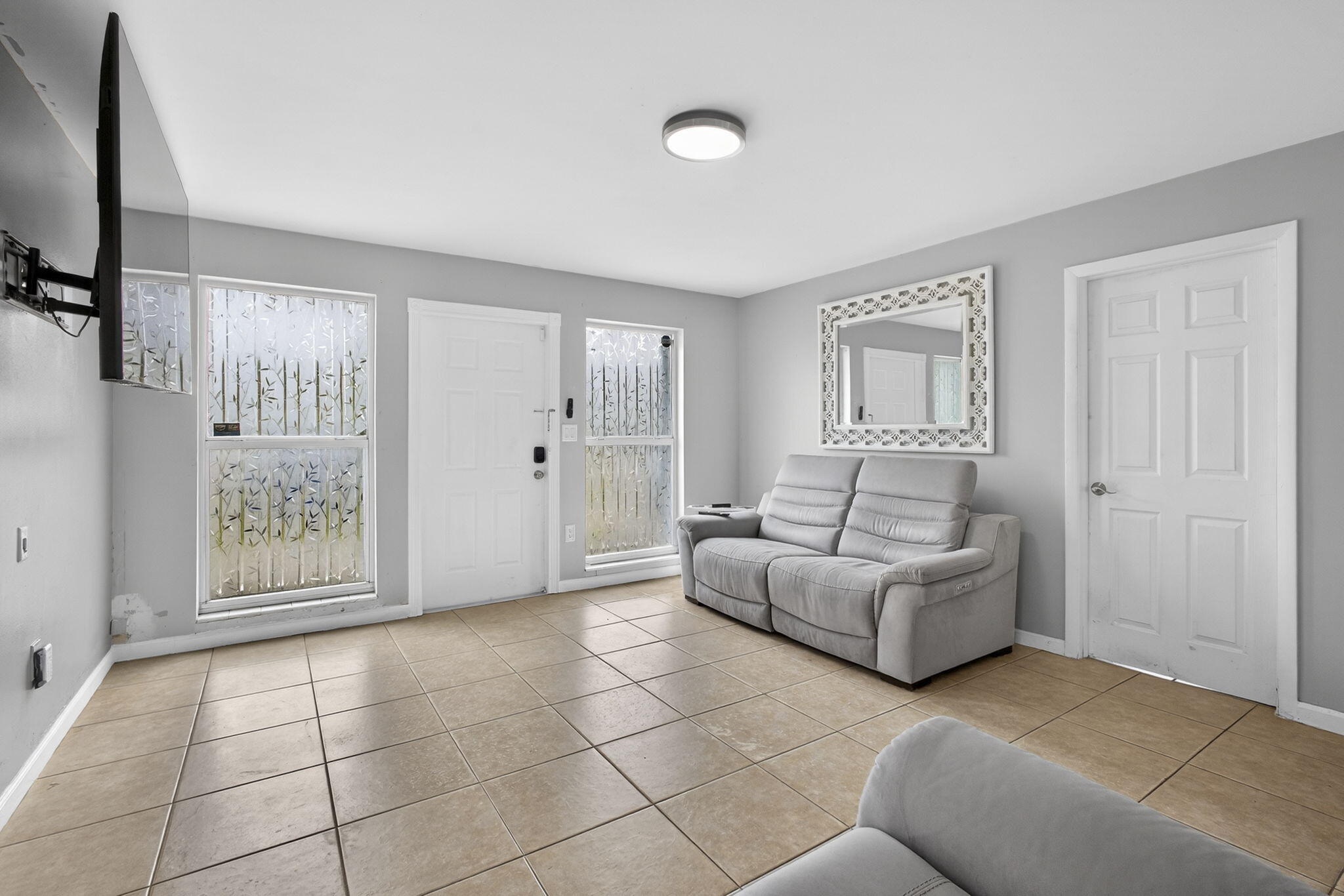 PALM BEACH SQUARE UNIT 1 - Residential