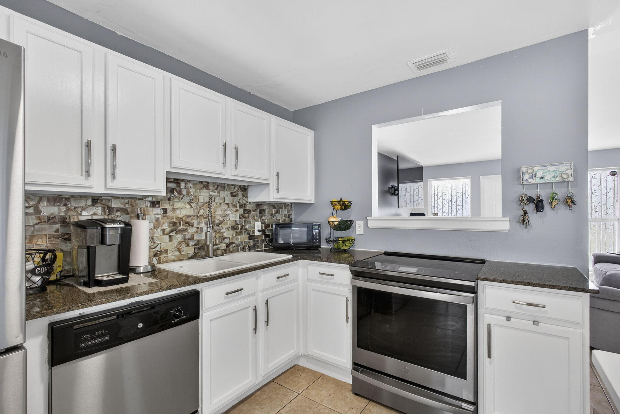 PALM BEACH SQUARE UNIT 1 - Residential