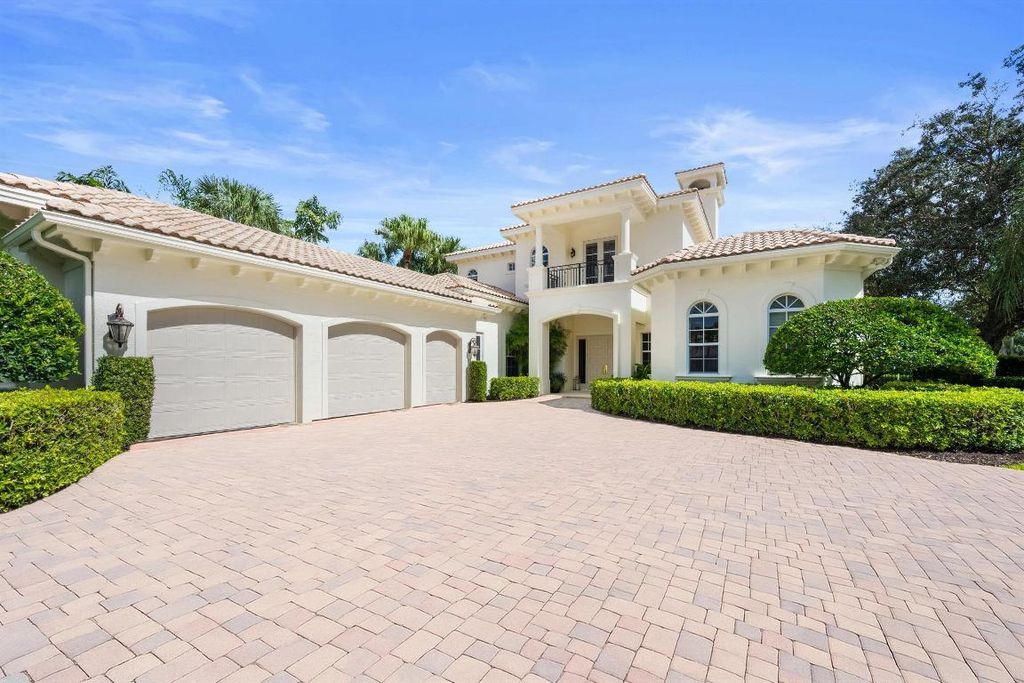 Photo of 115 Echo Lane, Jupiter, FL 33458 (MLS # R11136594)