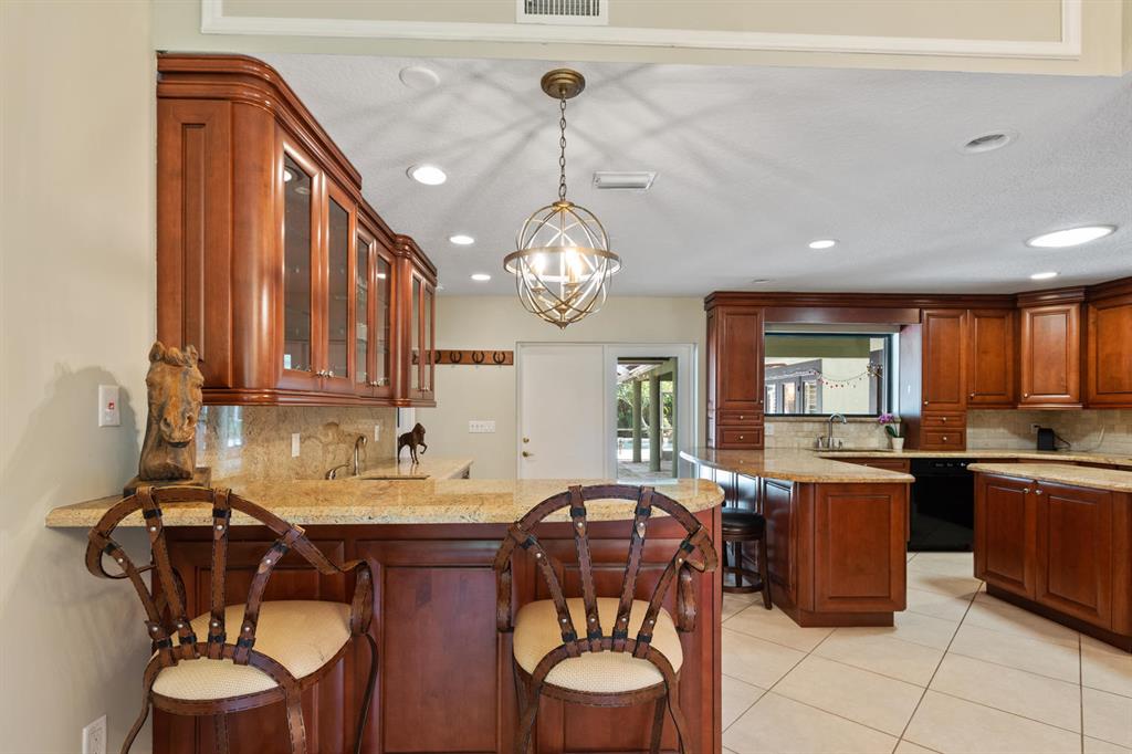 SADDLE TRAIL PARK OF WELLINGTON - Residential