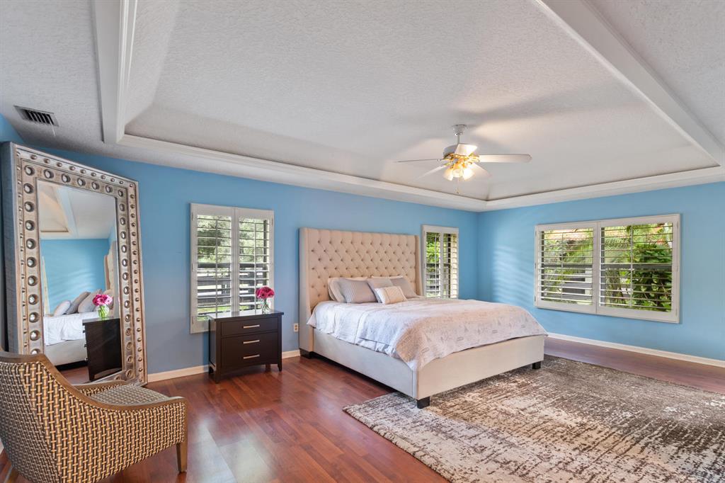 SADDLE TRAIL PARK OF WELLINGTON - Residential