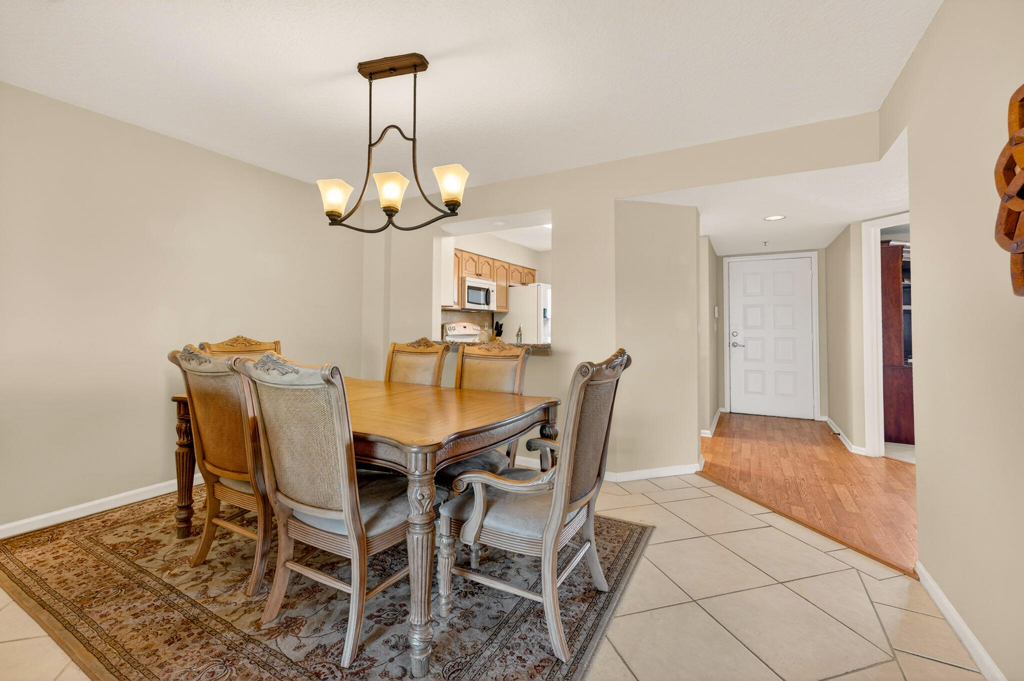 5906 CRYSTAL SHORES Drive 404