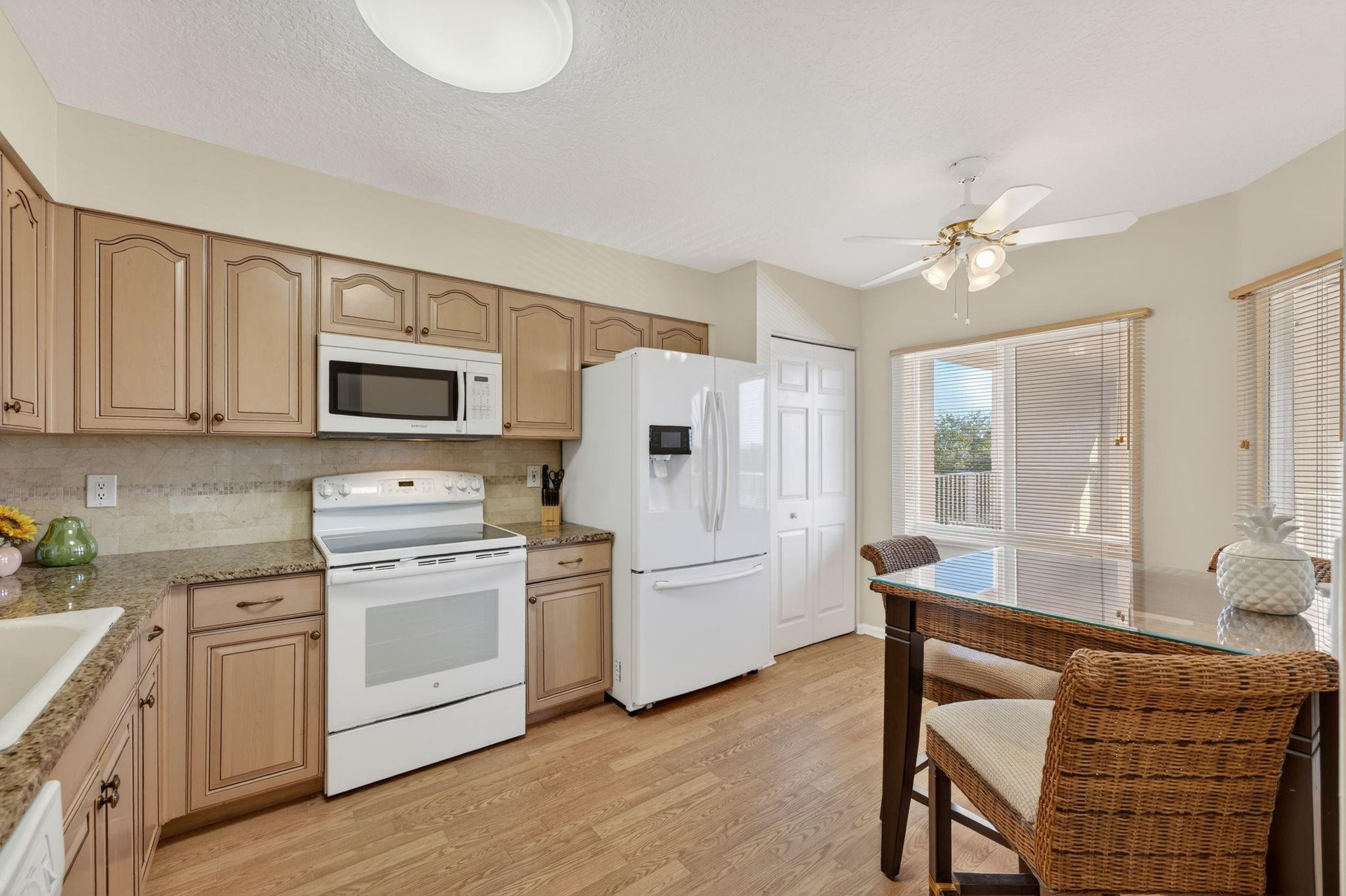 5906 CRYSTAL SHORES Drive 404