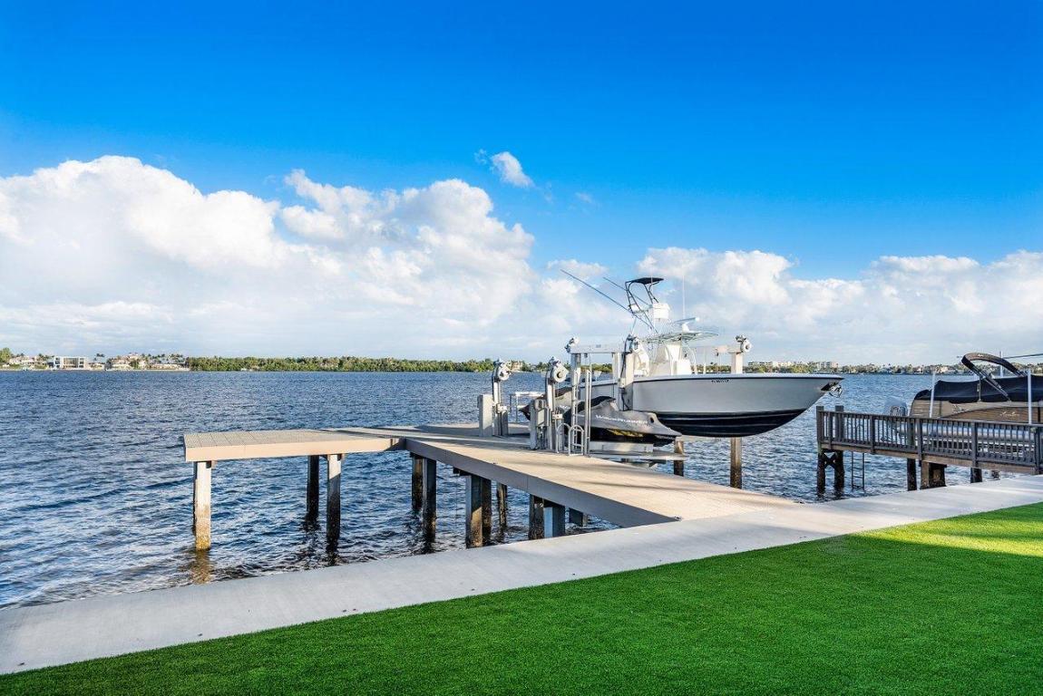 LAKESIDE GARDENS - Residential