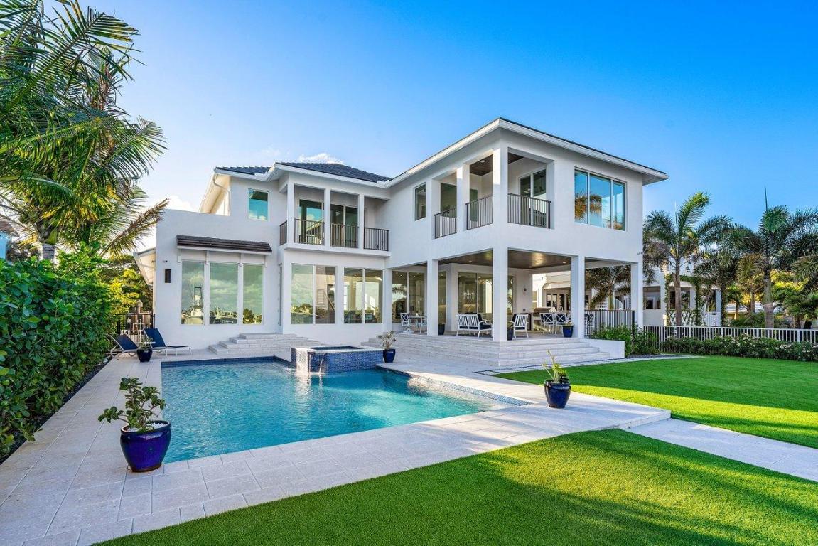 LAKESIDE GARDENS - Residential