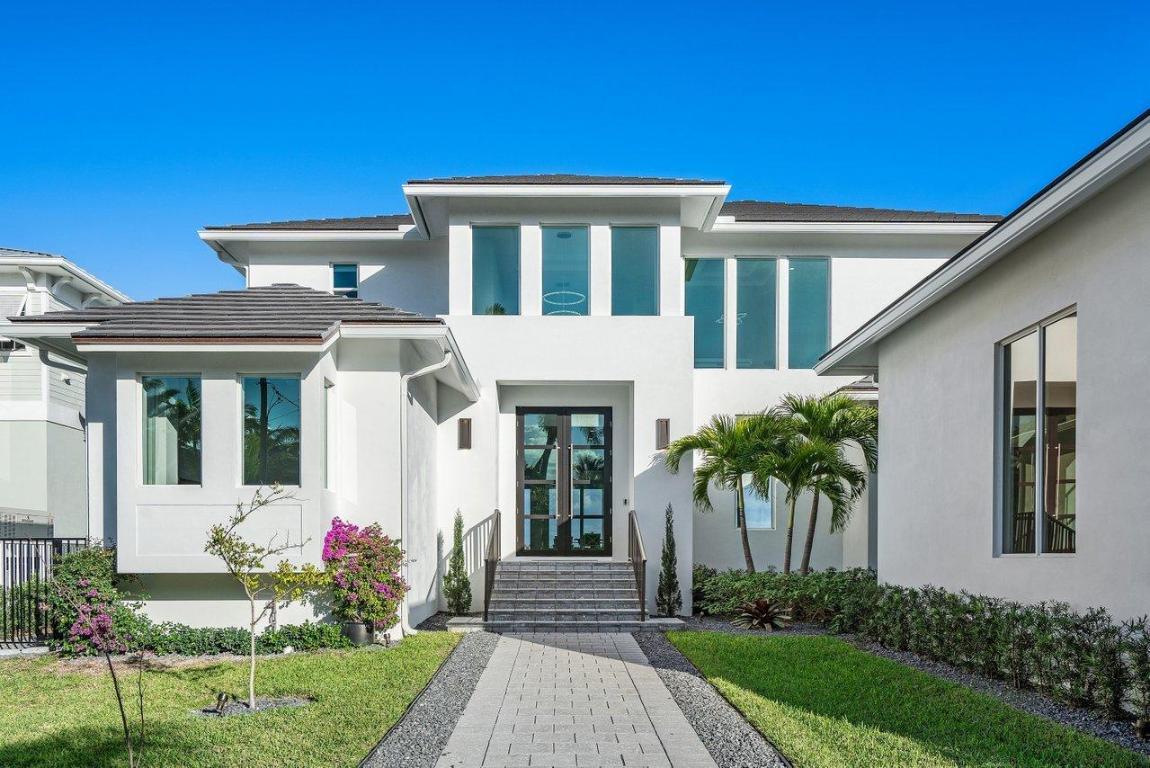 LAKESIDE GARDENS - Residential