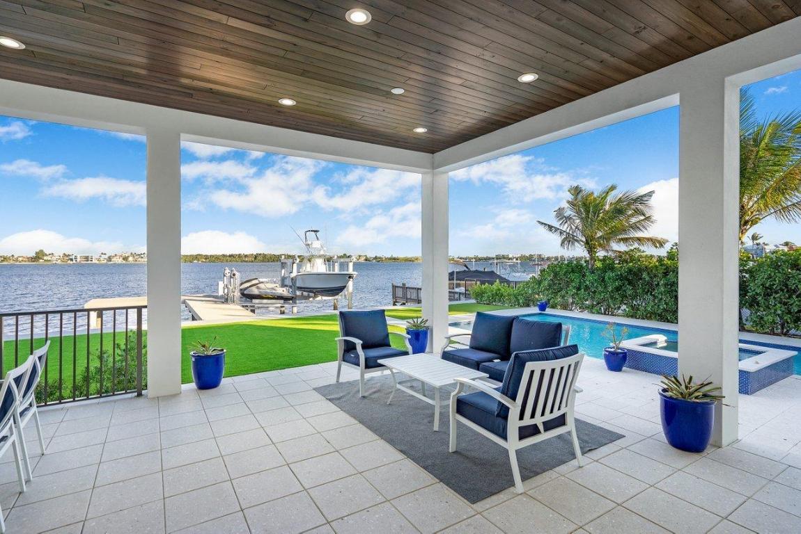 LAKESIDE GARDENS - Residential