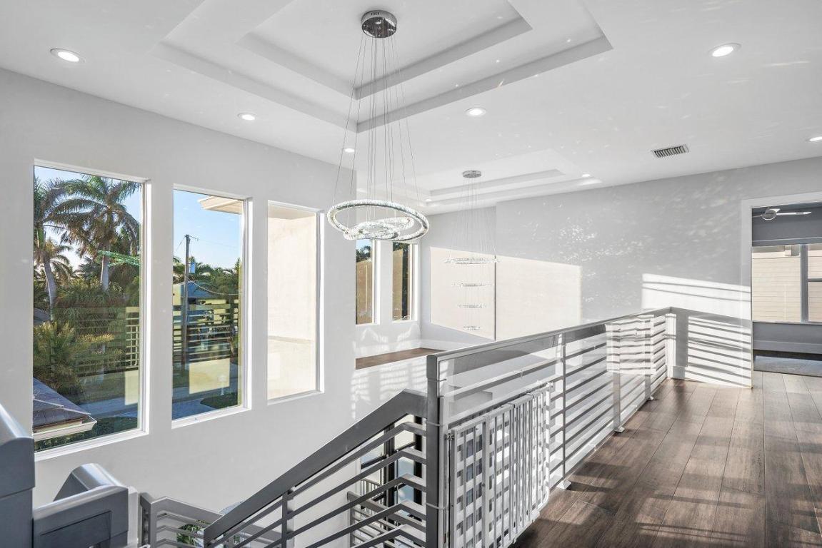 LAKESIDE GARDENS - Residential