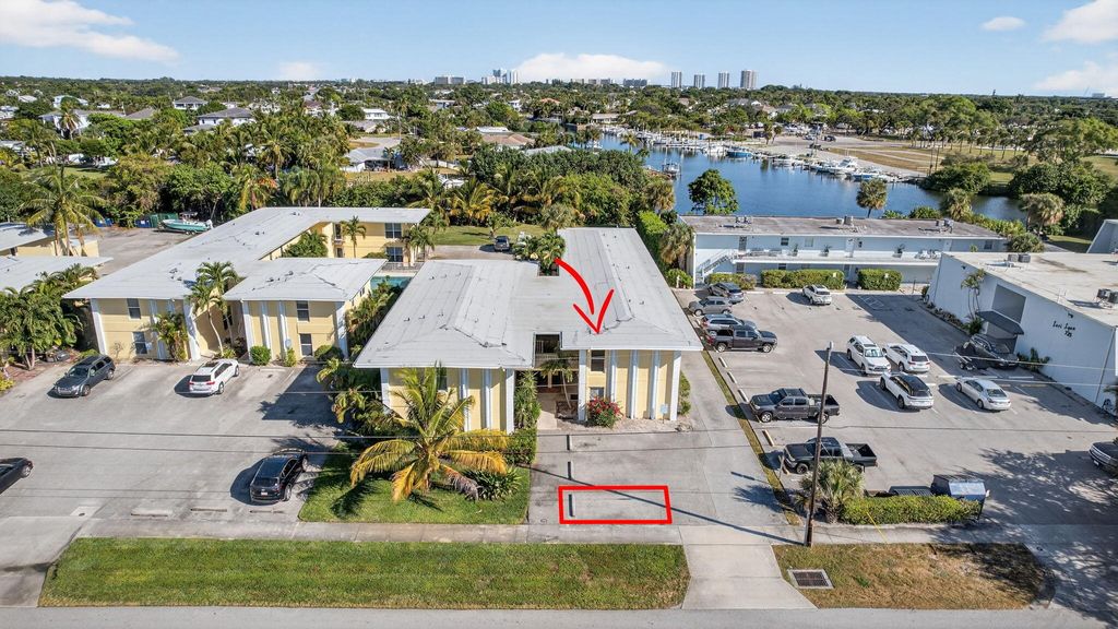 Photo of 727 Hummingbird Way #6, North Palm Beach, FL 33408 (MLS # B26022441)
