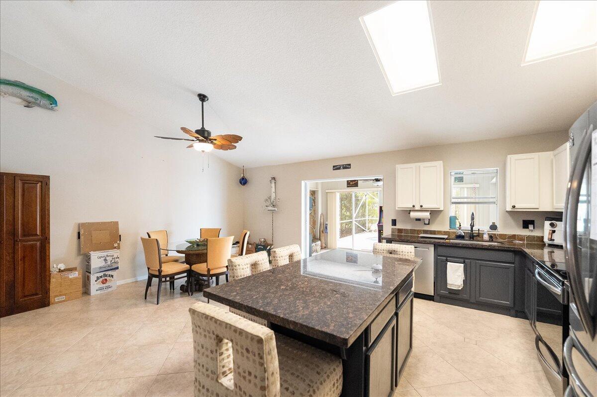 PORT ST LUCIE SECTION 18 - Residential Lease