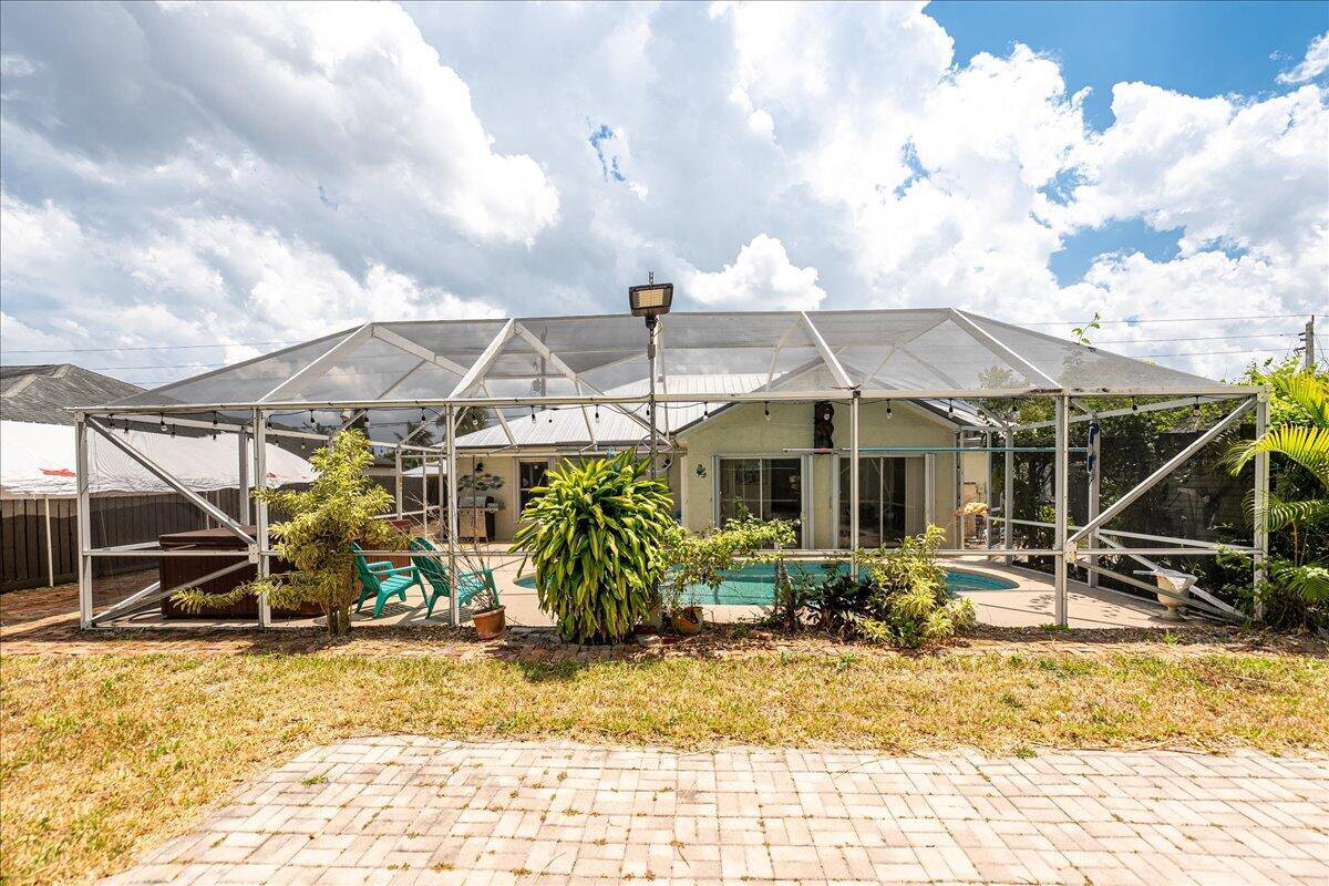 PORT ST LUCIE SECTION 18 - Residential Lease