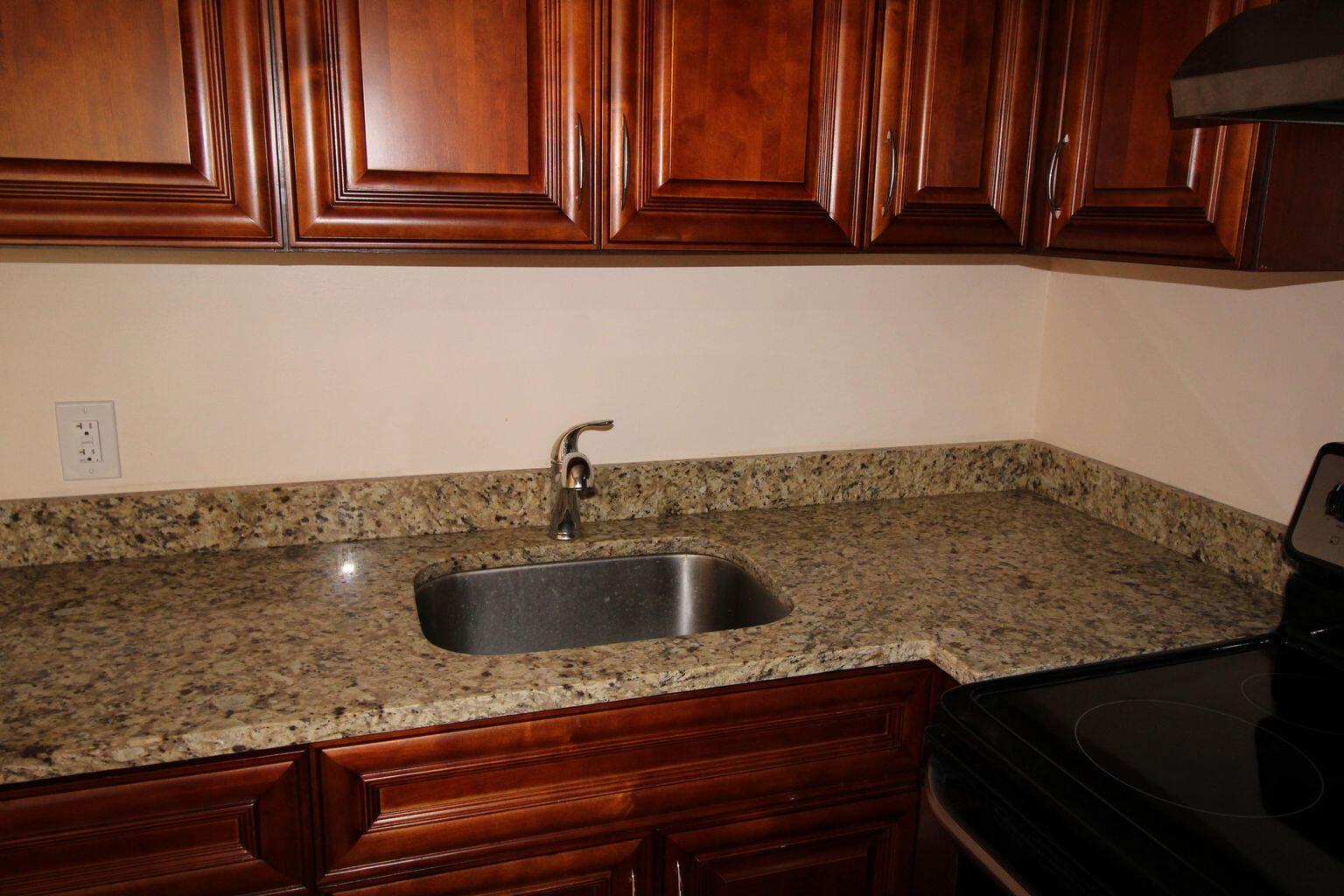 WINDSOR CONDOS - Residential Lease