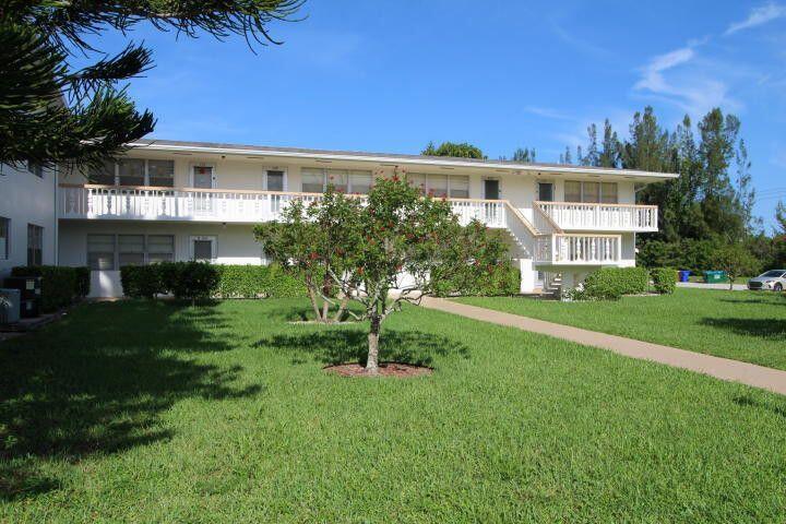 Welcome to this recently painted clean condo on the 1st floor close access to the gate. Granite counters and stainless steel appliances .Great Century village amenities located on Okeechobee near plenty of shopping and restaurants
