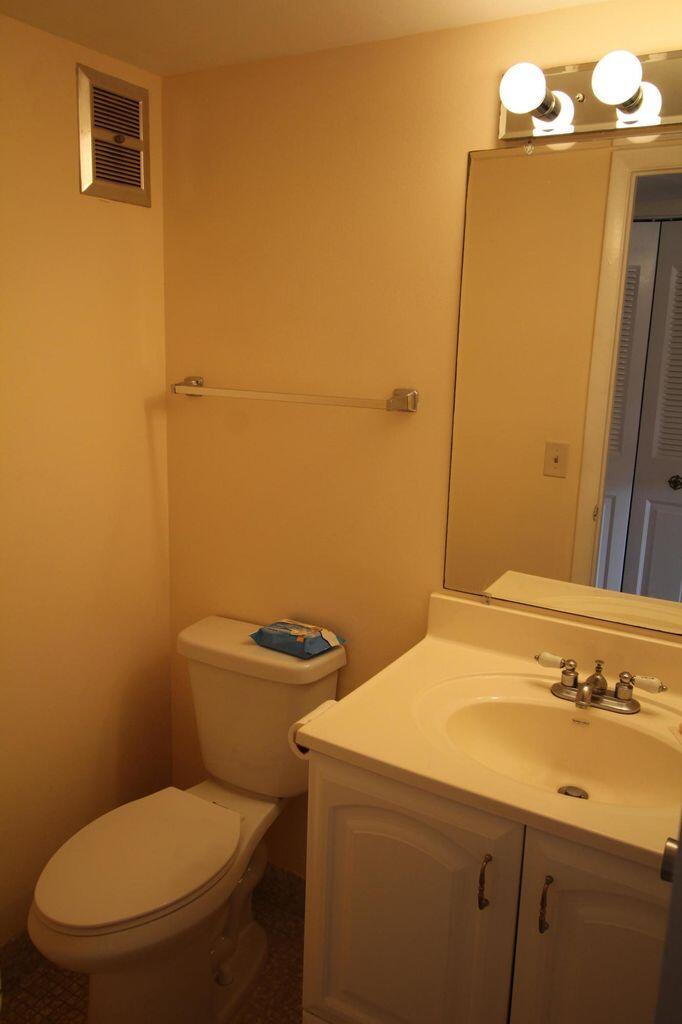 WINDSOR CONDOS - Residential Lease