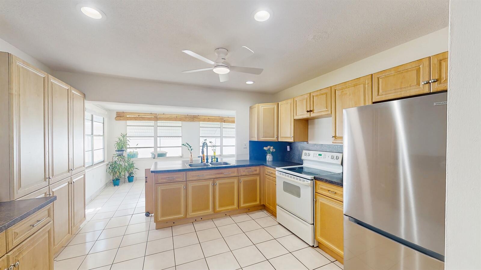 TAMARAC LAKES NORTH 3RD SEC - Residential