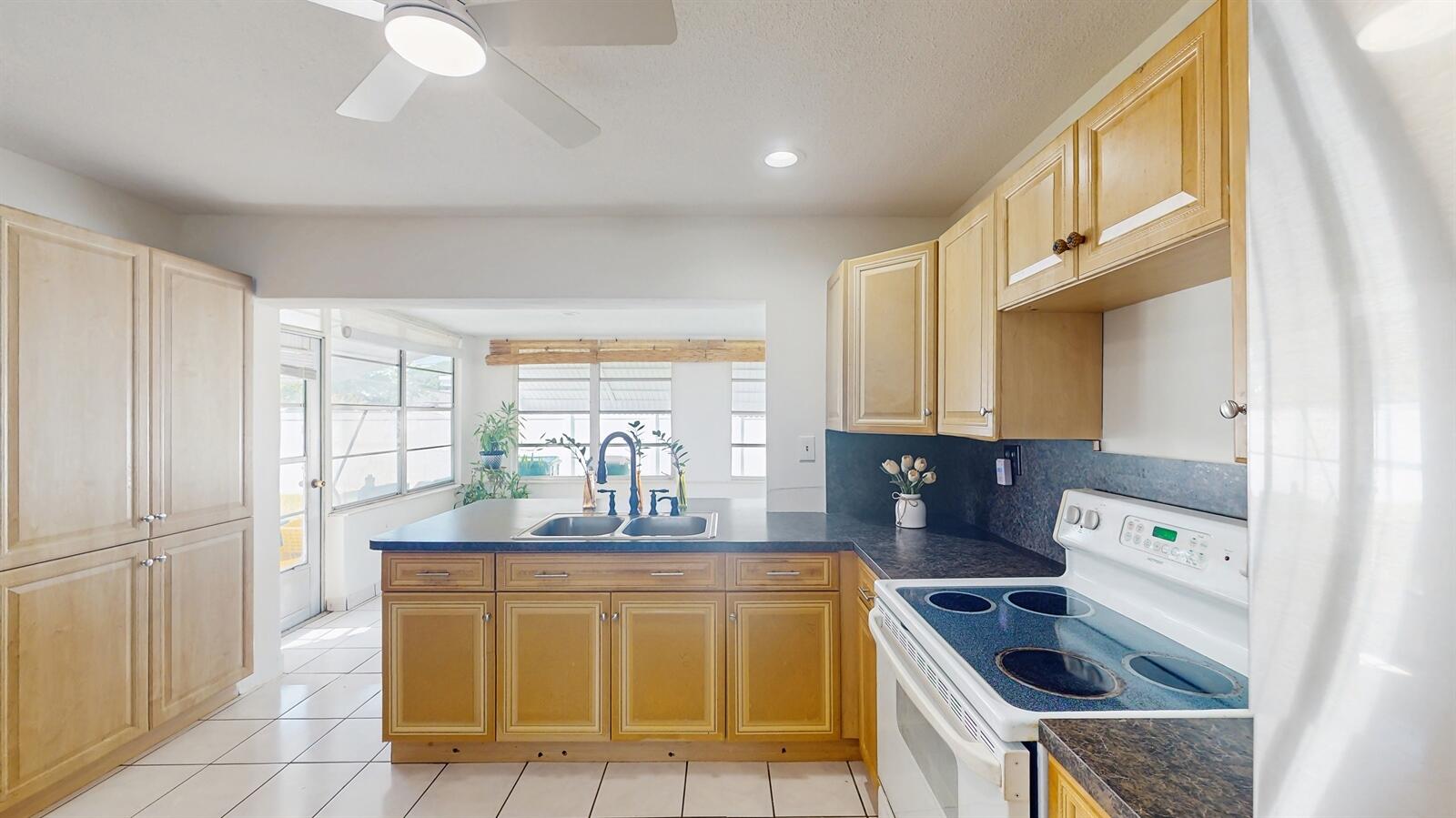 TAMARAC LAKES NORTH 3RD SEC - Residential