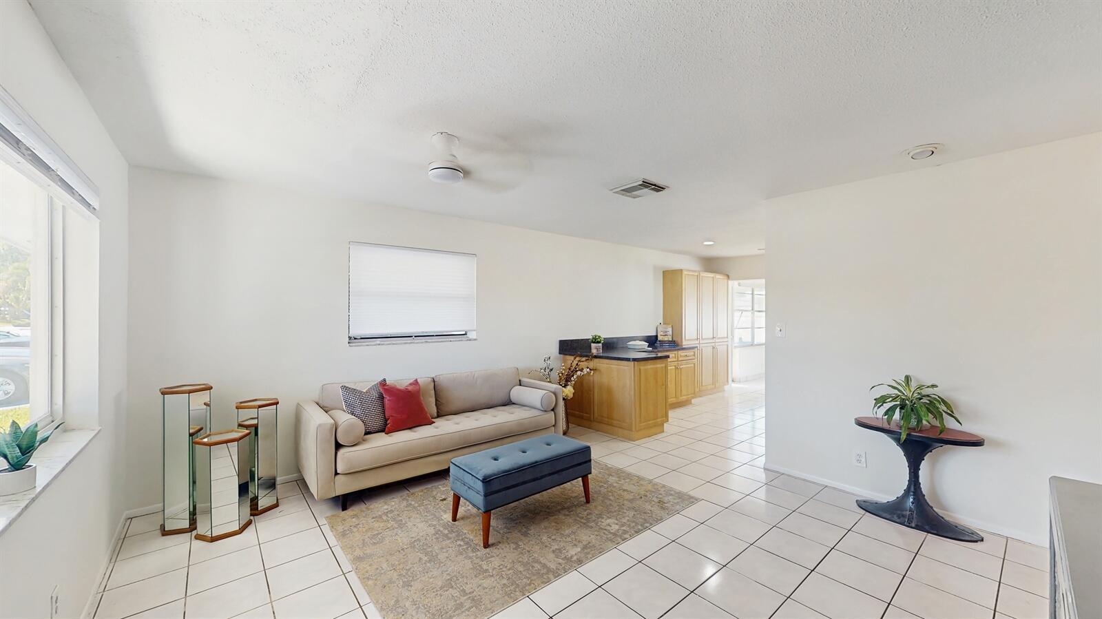 TAMARAC LAKES NORTH 3RD SEC - Residential