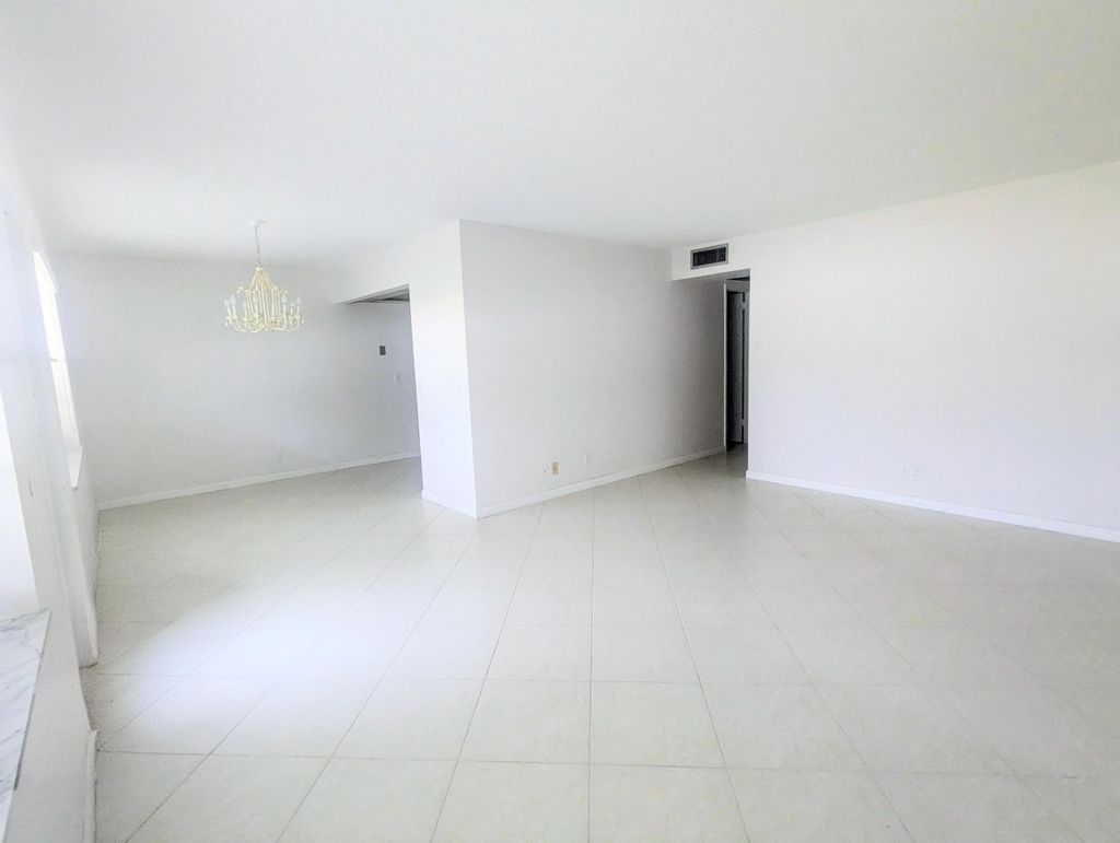 Photo of 222 Somerset L, West Palm Beach, FL 33417 (MLS # B26014761)