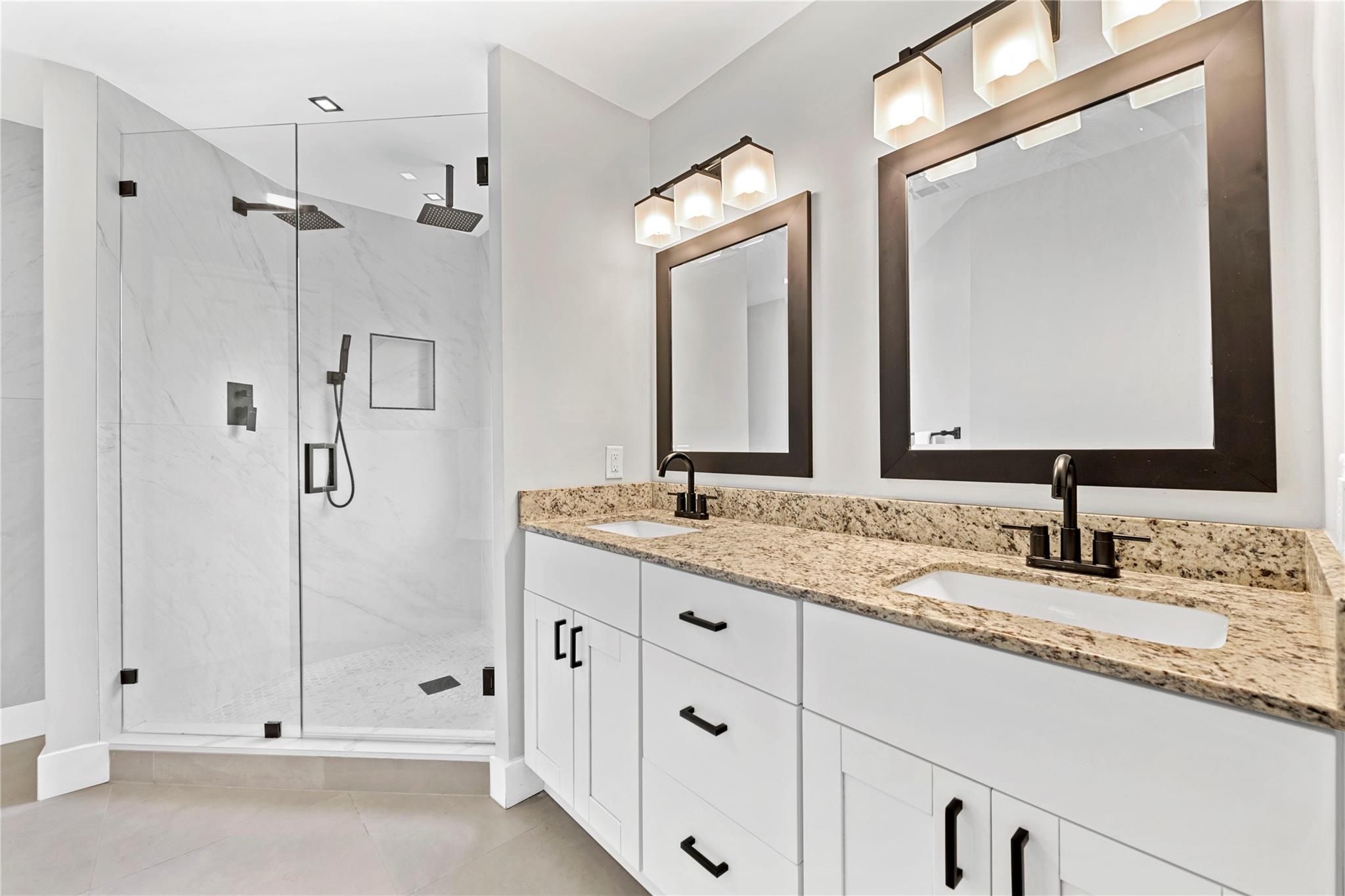 Palm Island #2 146-34 B - Residential Lease
