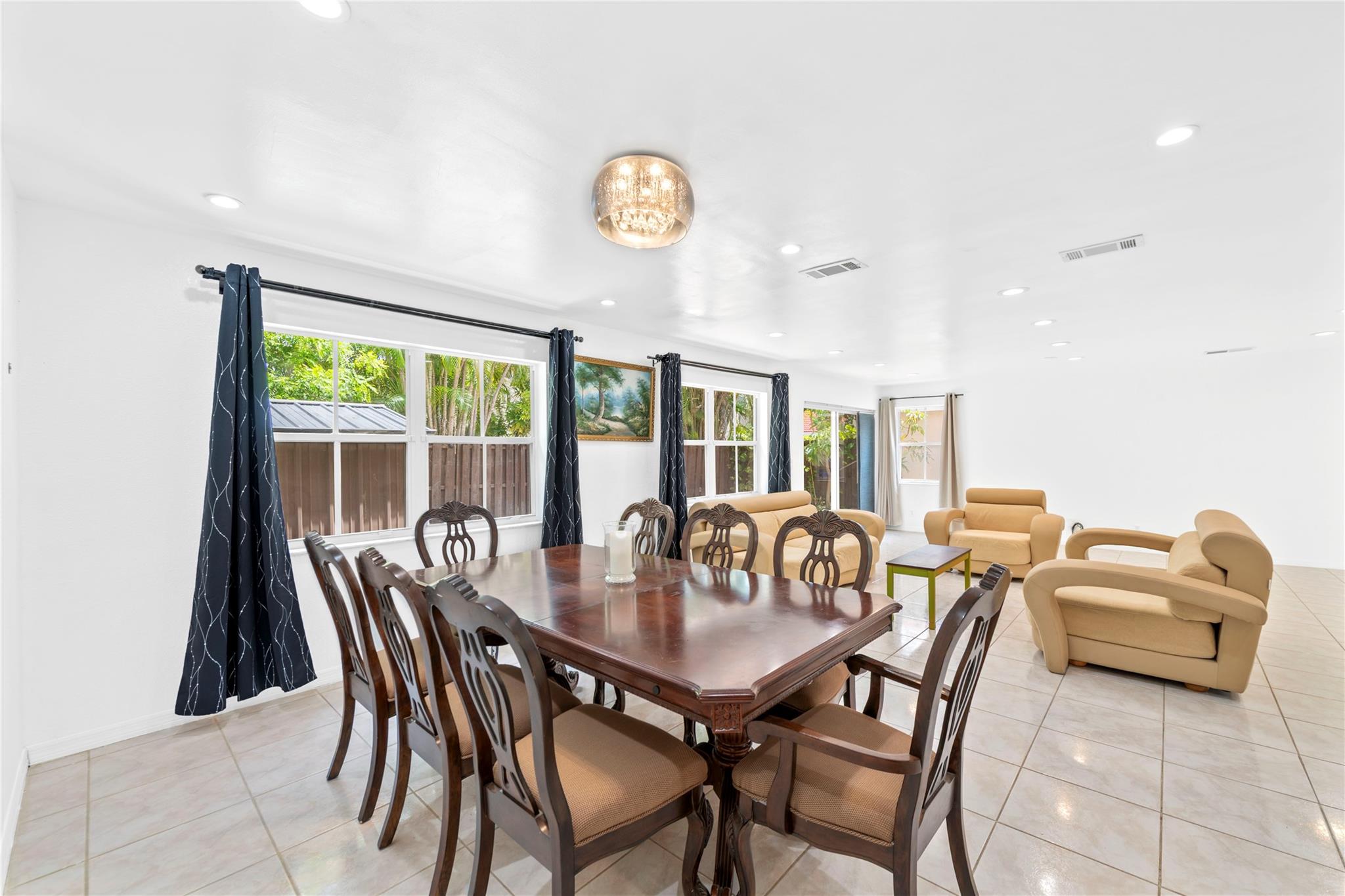 Palm Island #2 146-34 B - Residential Lease