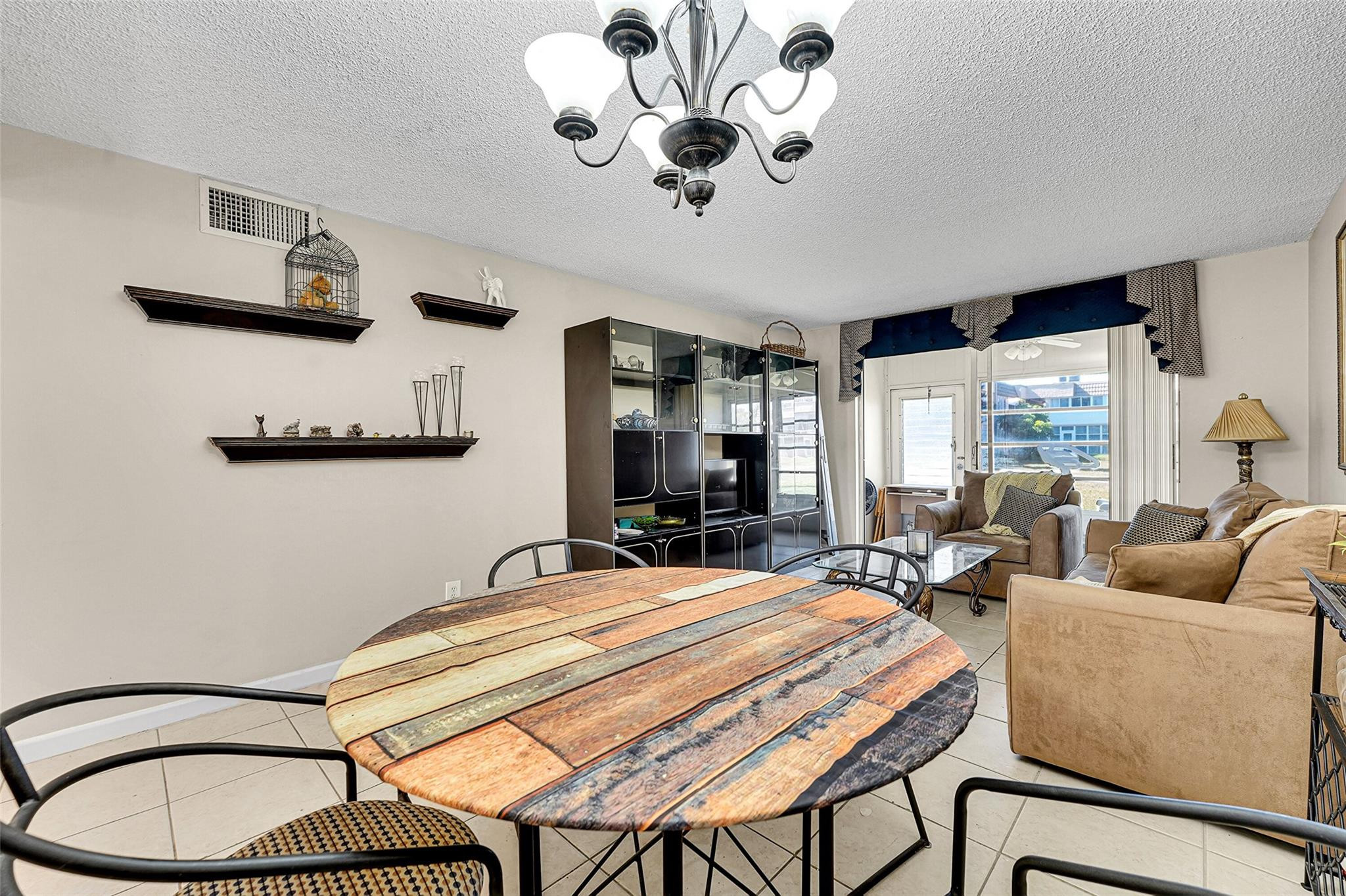 Sunrise Lakes - Residential