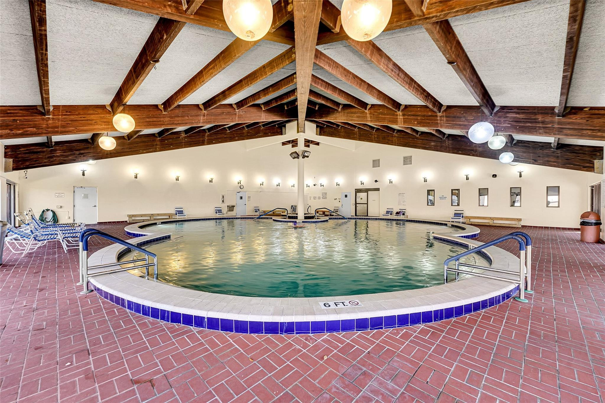 Sunrise Lakes - Residential