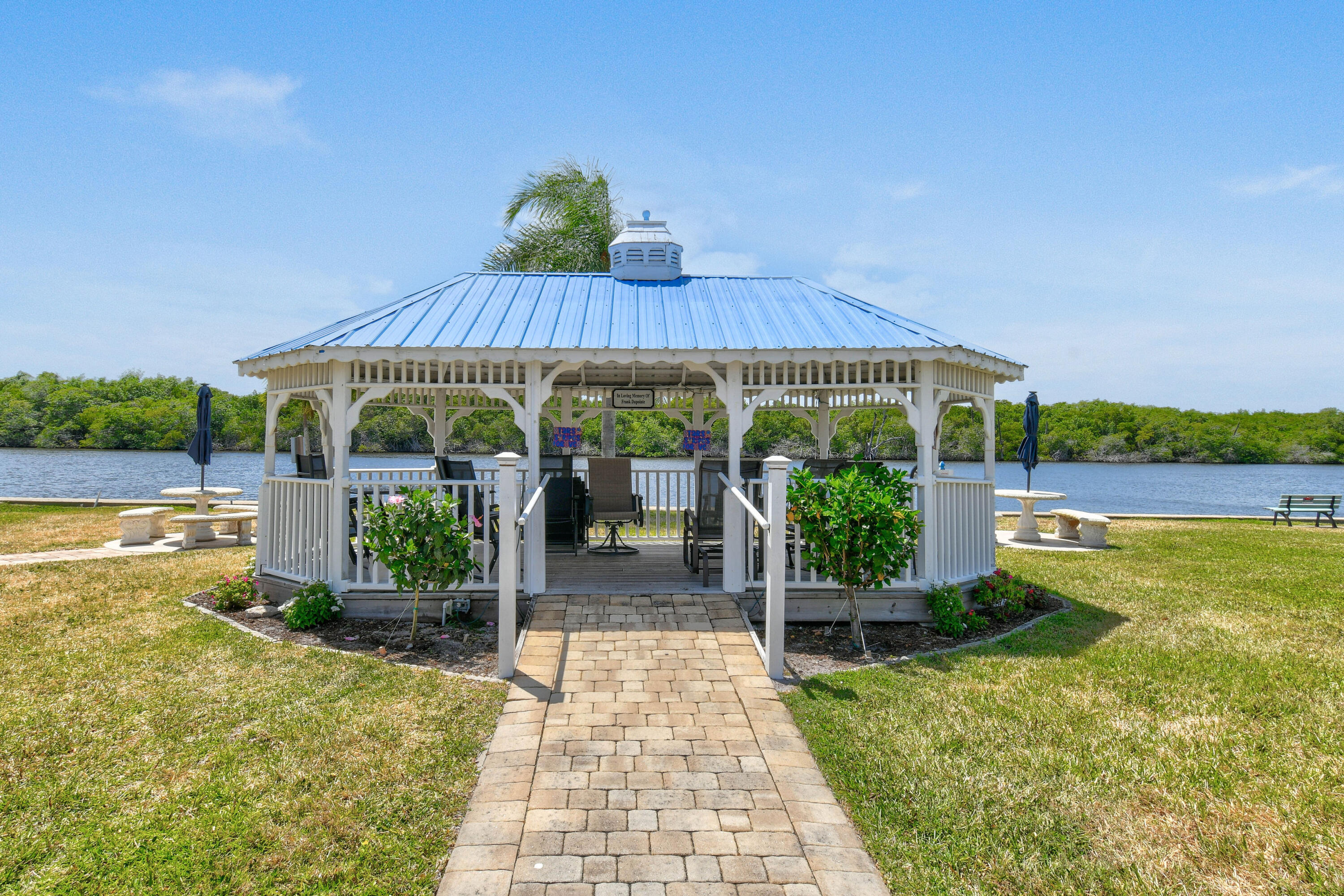 RIVERLAND MOBILE HOME PARK UNREC CO-OP - Residential