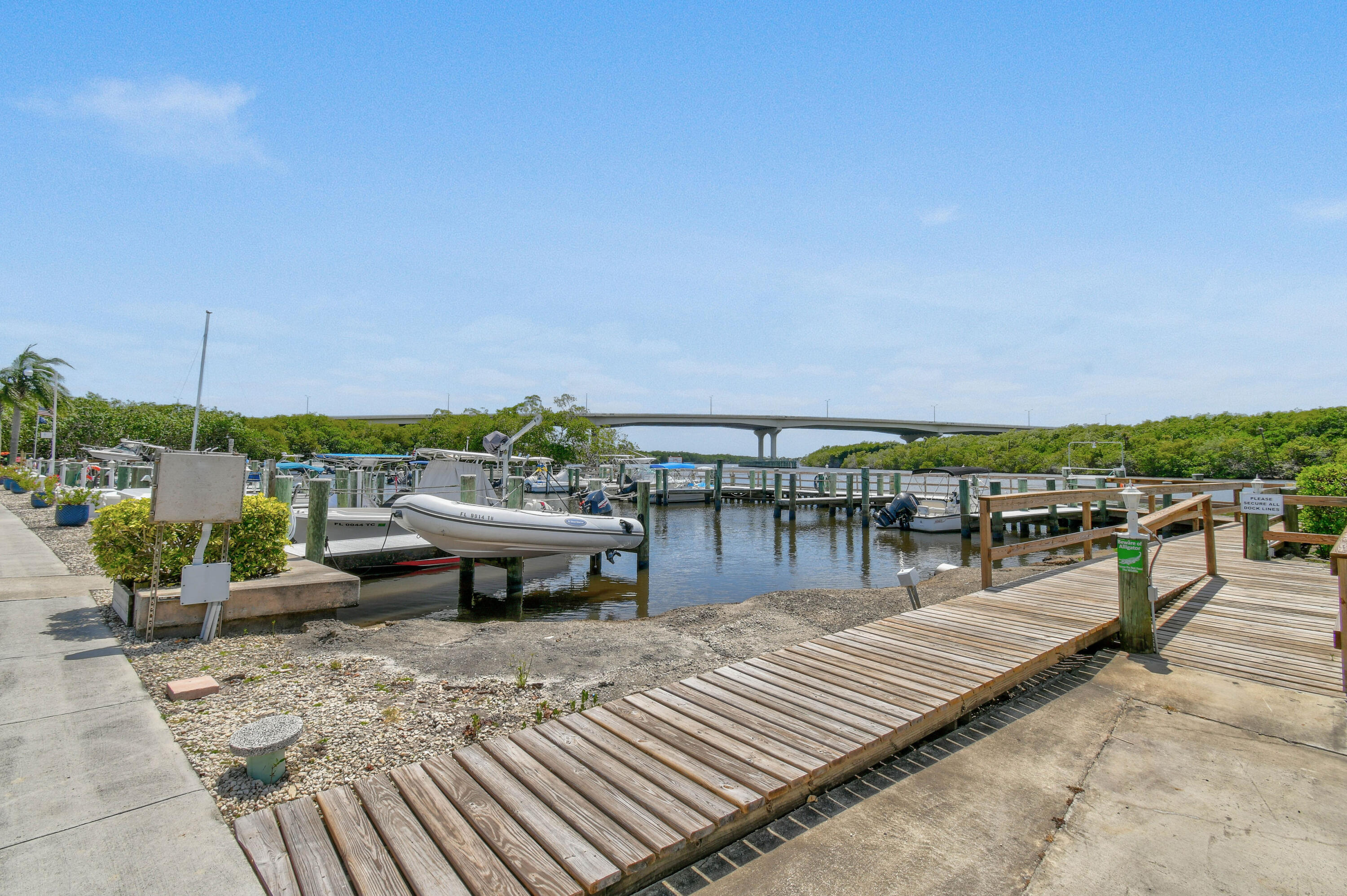 RIVERLAND MOBILE HOME PARK UNREC CO-OP - Residential