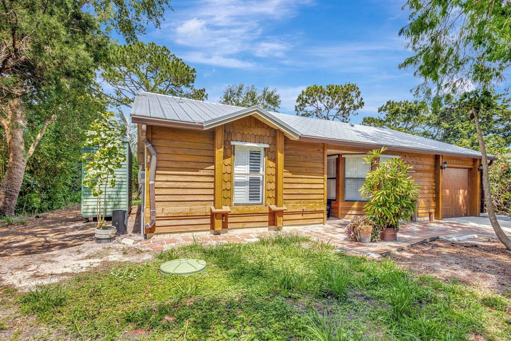 Photo of 2950 SW Sw Bright Street, Port Saint Lucie, FL 34953 (MLS # R11101835)